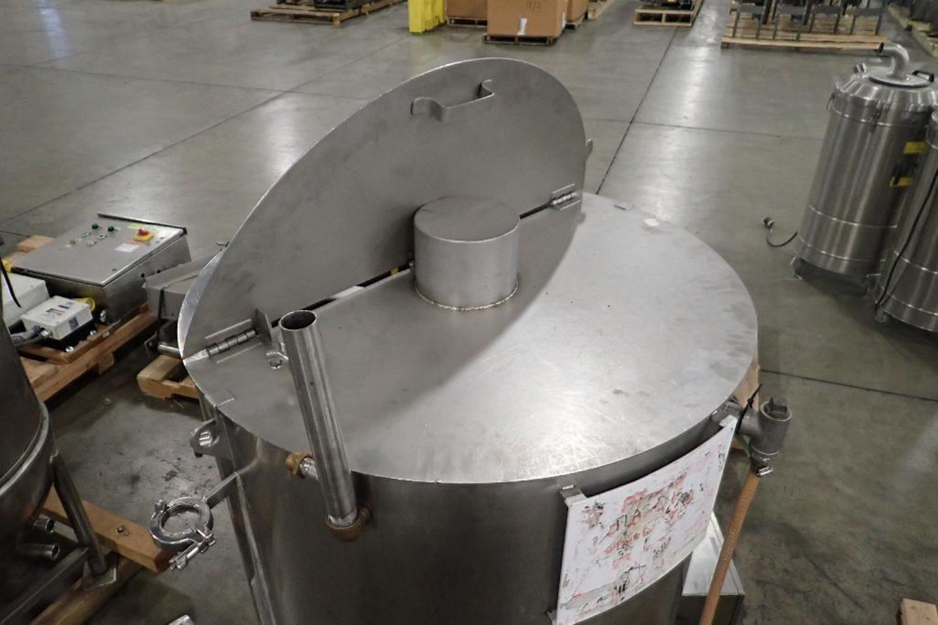 2004 Savage SS jacketed chocolate melt tank, Model 0974-60, SN 159, water jacket, 35 in. dia x 39 in - Image 9 of 13