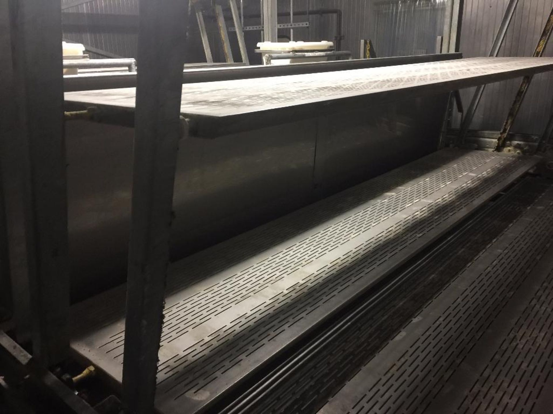 1998 Sasib proof box, 138 in. wide x 150 ft. long x 6 rows, 5 hr. proof time, each slat is 18 in. wi - Image 18 of 36