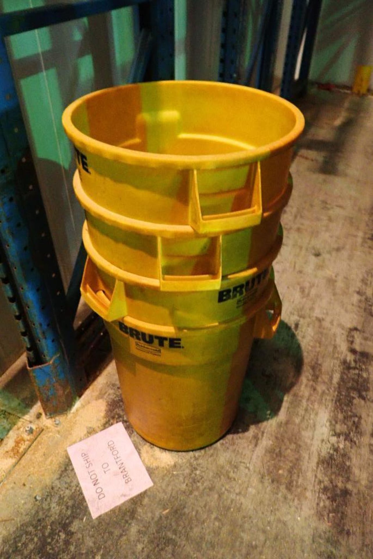 Assorted Brute trash bins, approximately 25. **Rigging Fee: $150** (Located in Delta, BC Canada.) - Image 2 of 7