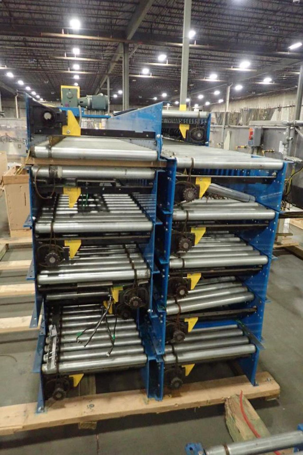 Skid of Hytrol powered roller conveyor, (12) sections, approx. 110 ft. x 20 in. wide, 1 motor and dr - Image 2 of 6