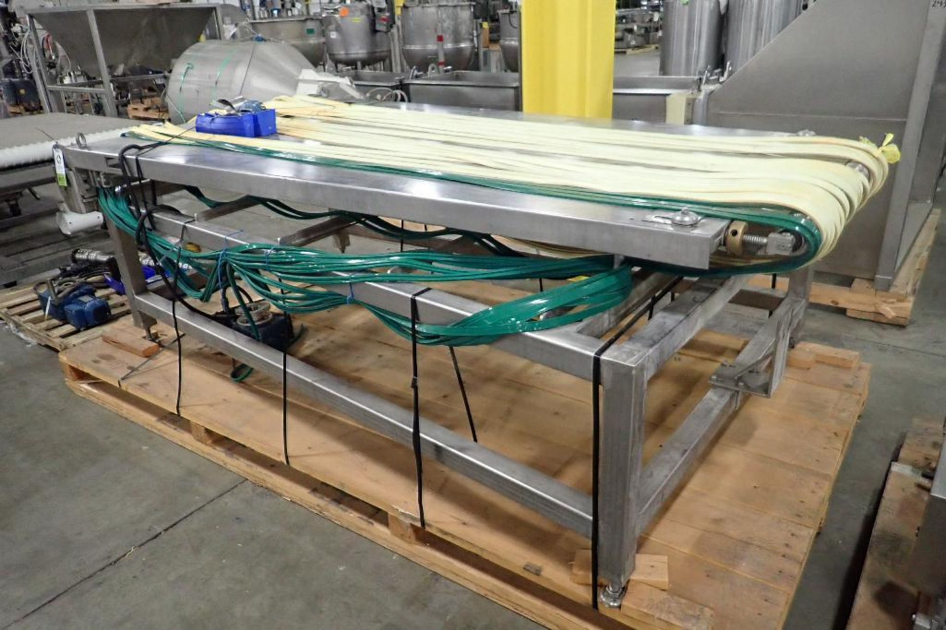 Spreader belt conveyor, 120 in. long x 36 in. to 56 in. wide x 39 in. tall, 22 belts, 7/8 in. wide e