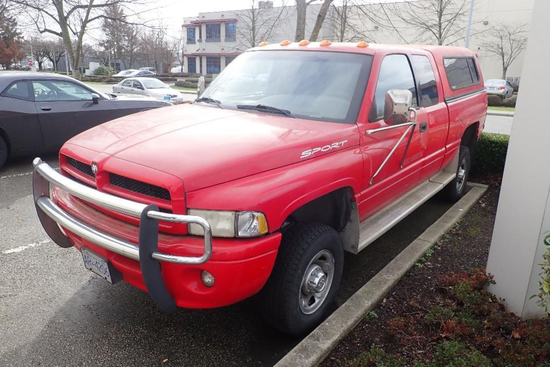 1998 Dodge Ram 2500 sport pickup truck, 4x4, 5.9L V8 gas engine, automatic transmission, extended ca - Image 3 of 18