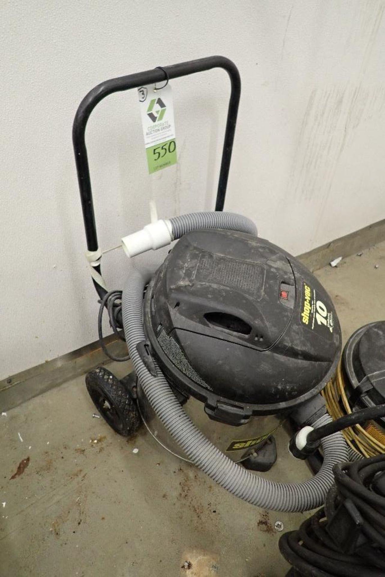 Karcher pressure washer, (2) shop vac. **Rigging Fee: $15** (Located in Delta, BC Canada.) - Image 6 of 7