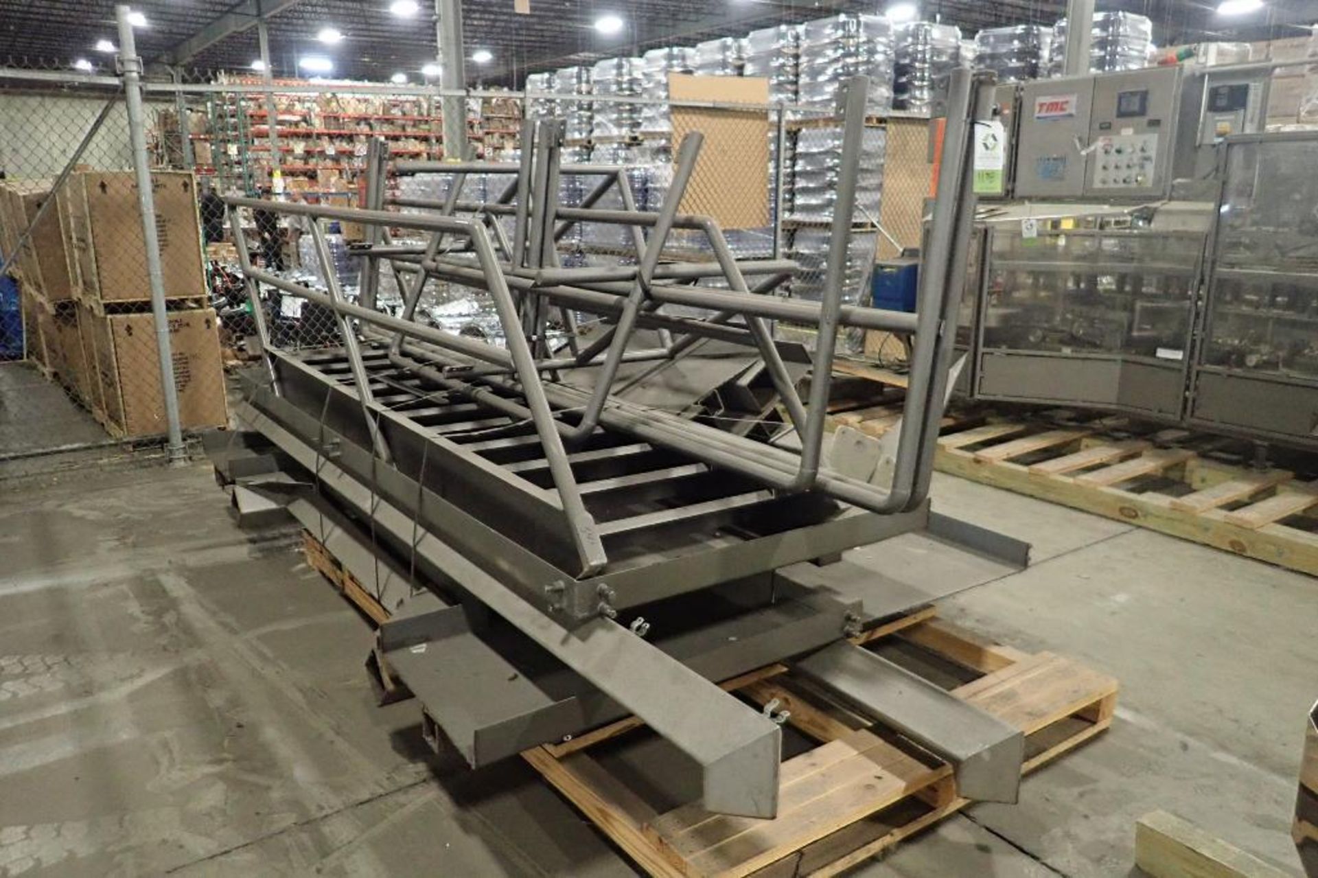 Skid of scale platform, mild steel deck, frame, stairs, SS legs (LOT). **Rigging Fee: $200** (Locate - Image 3 of 4