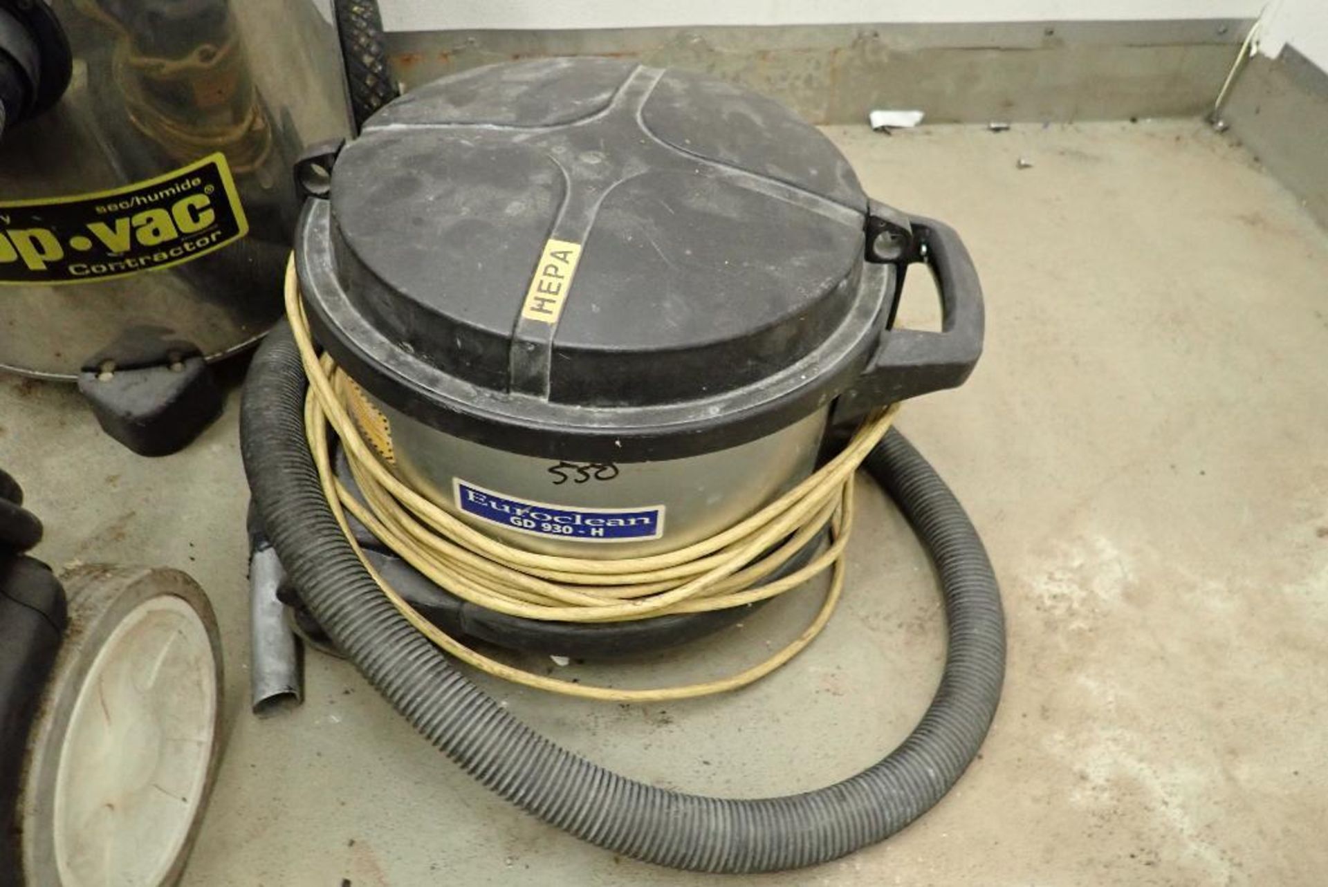 Karcher pressure washer, (2) shop vac. **Rigging Fee: $15** (Located in Delta, BC Canada.) - Image 2 of 7