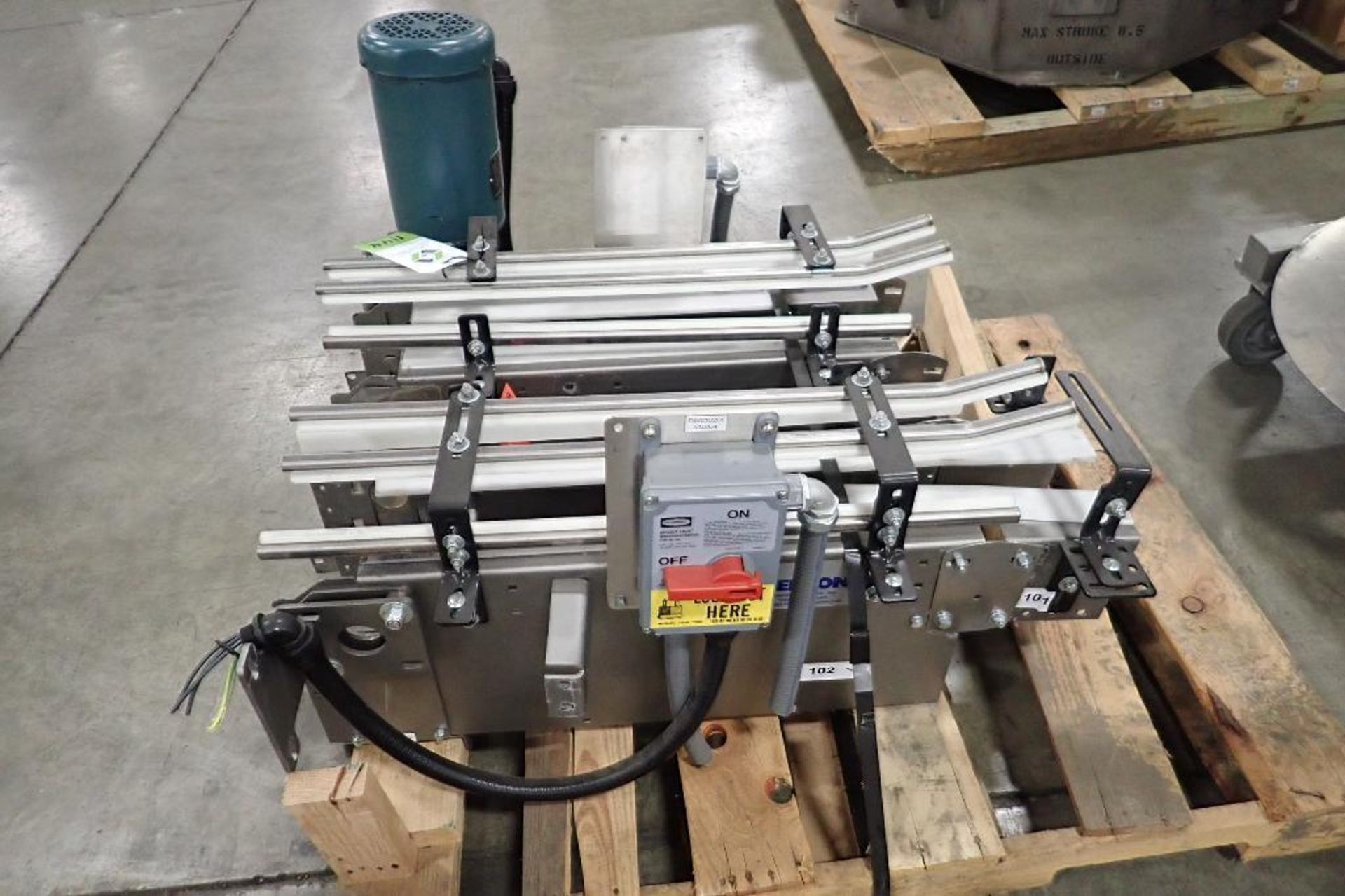 (2) pieces of Nercon conveyor, 36 in. long and 30 in. long, 6 in. belt, SS frames, 1 motor and drive - Image 2 of 7