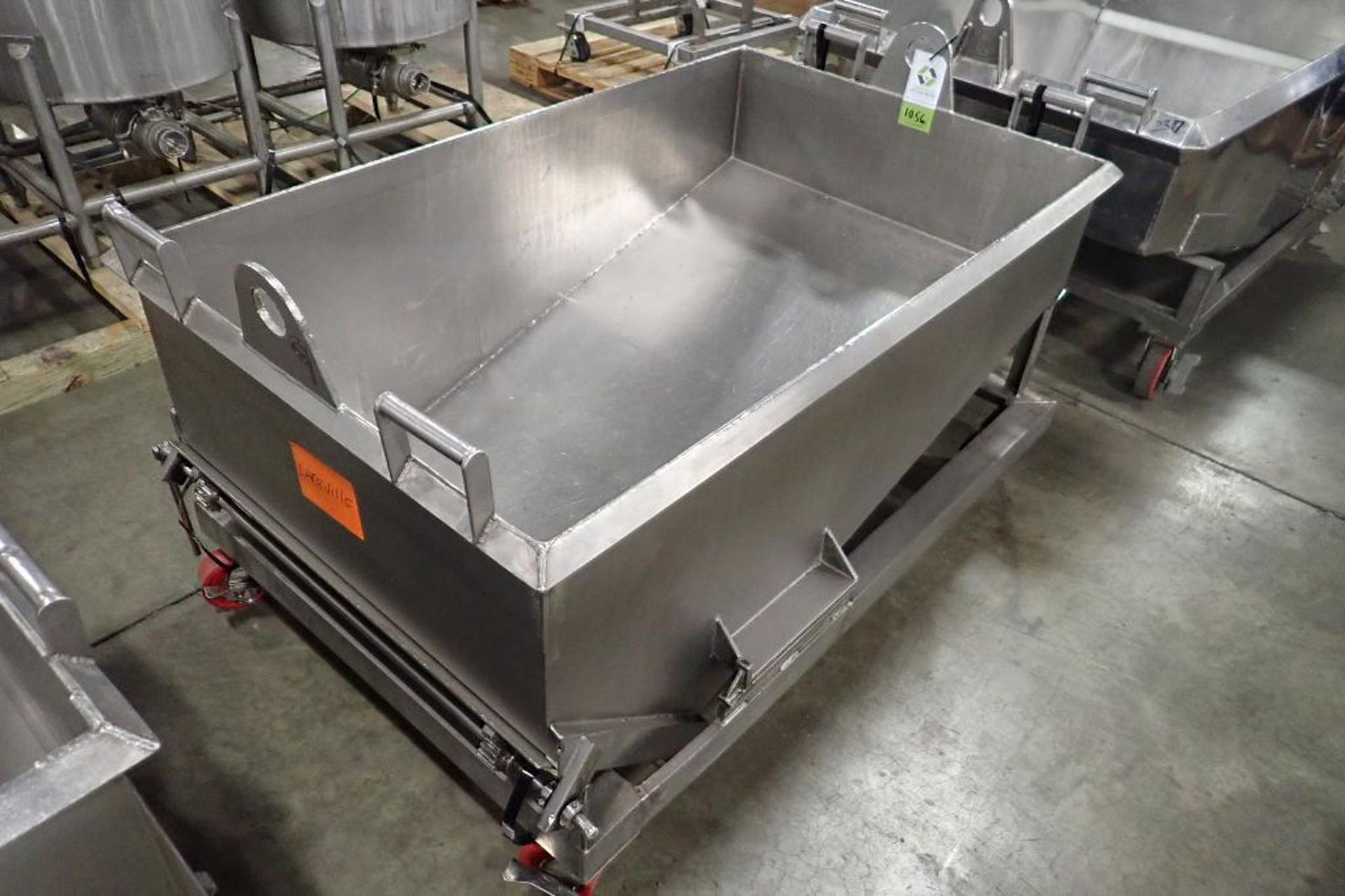 SS dough trough, 60 in. long x 30 in. wide x 25 in. deep, slant bottom, slide gate discharge, SS fra - Image 3 of 5