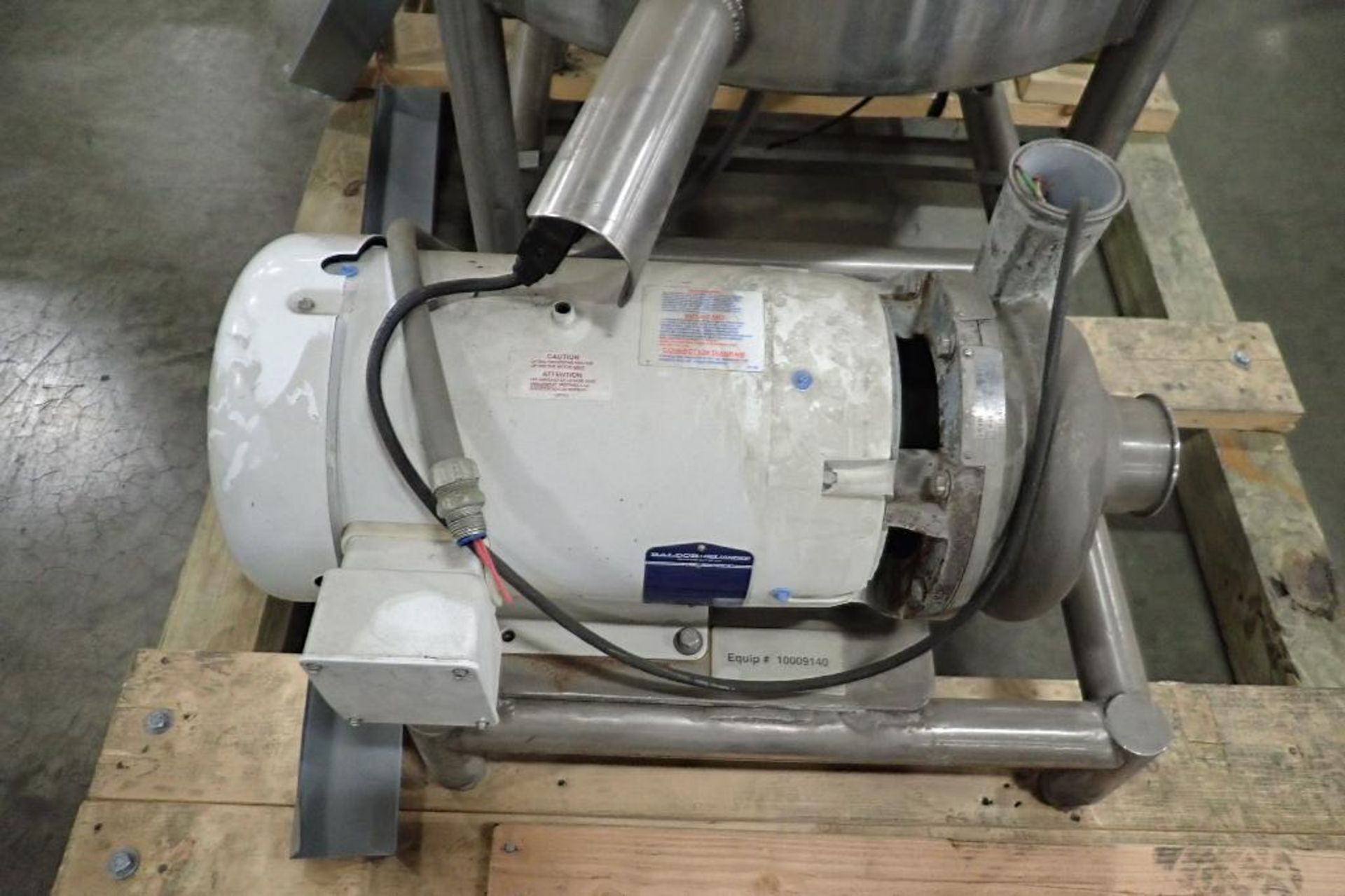 2-tank SS CIP skid, 30 in. dia x 37 in. tall, 15 hp Amco centrifugal SS pump, flat bottom, 3-way val - Image 12 of 17