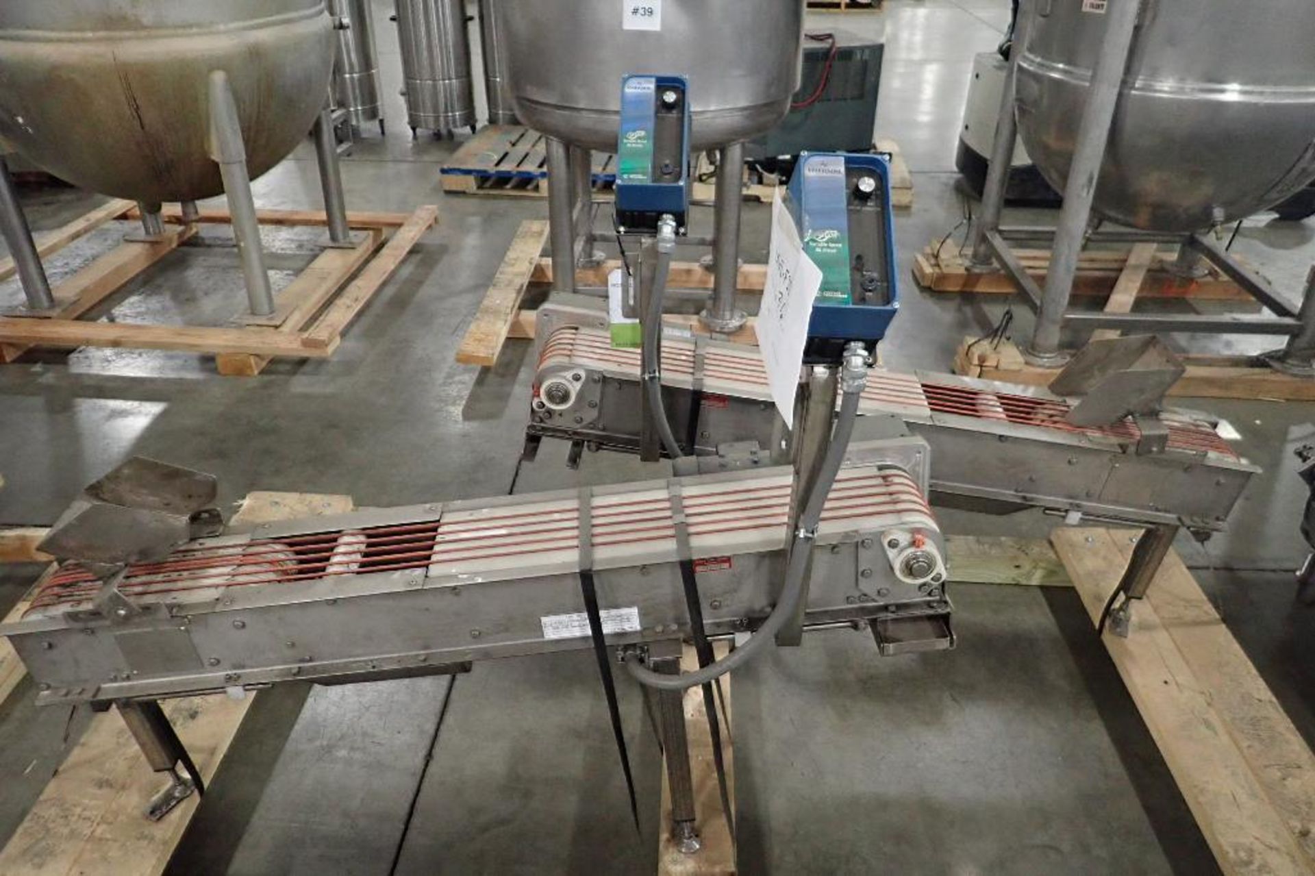 (2) incline band conveyors, 56 in. long x 6 in. wide x 19 in. infeed x 27 in. discharge, SS frame, m - Image 2 of 9