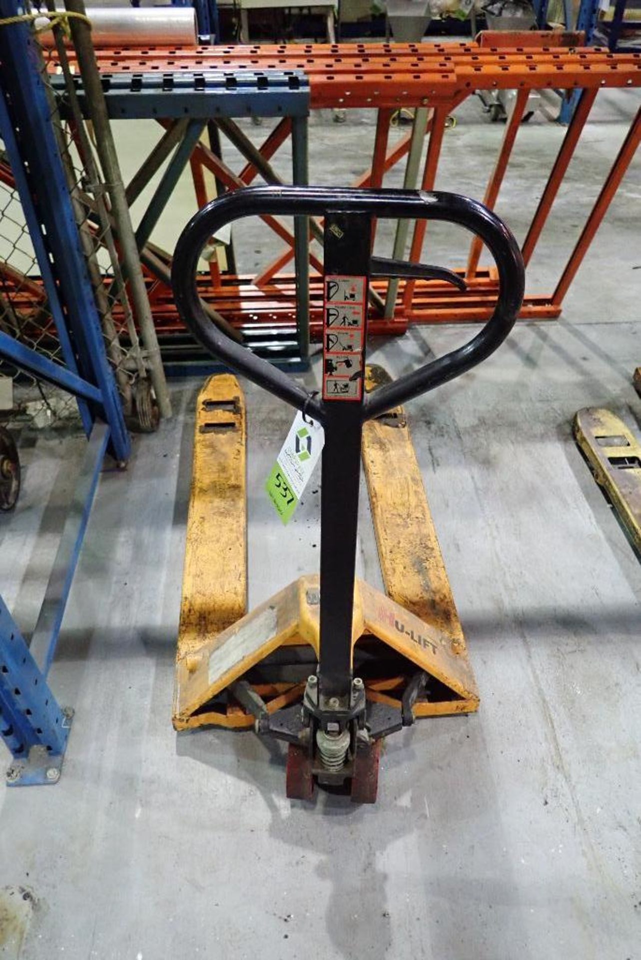 Hu-lift hand pallet jack, 5500 lbs. capacity. **Rigging Fee: $10** (Located in Delta, BC Canada.) - Image 2 of 3