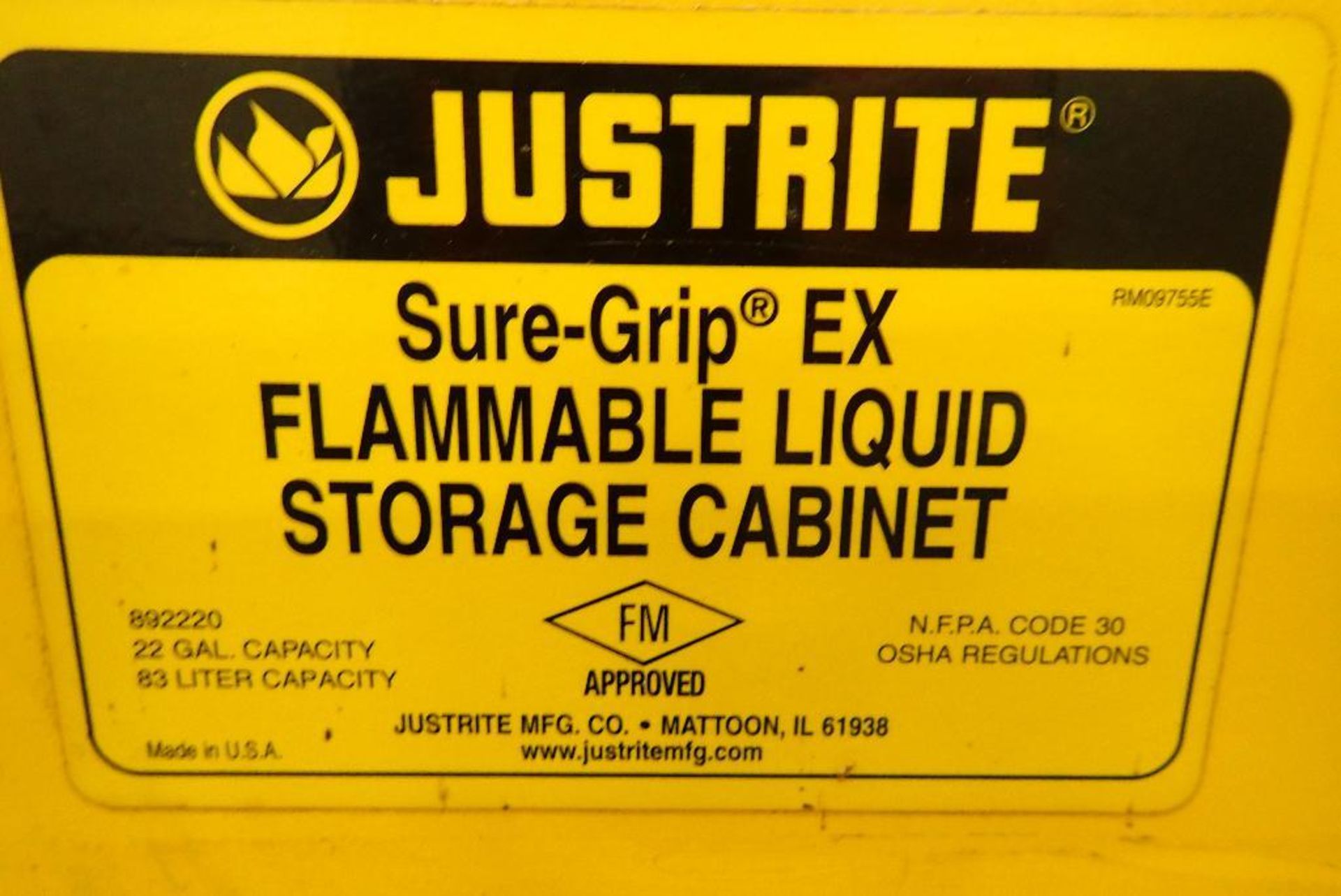 Just Rite 22 gallon flammable storage cabinet, single door, no contents, 23 in. wide x 18 in. deep x - Image 2 of 3