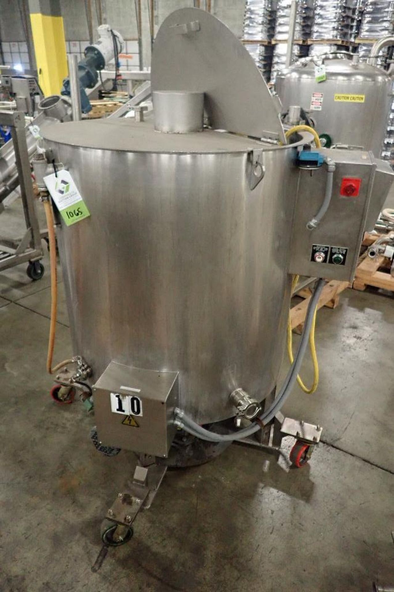 2004 Savage SS jacketed chocolate melt tank, Model 0974-60, SN 159, water jacket, 35 in. dia x 39 in - Image 2 of 13