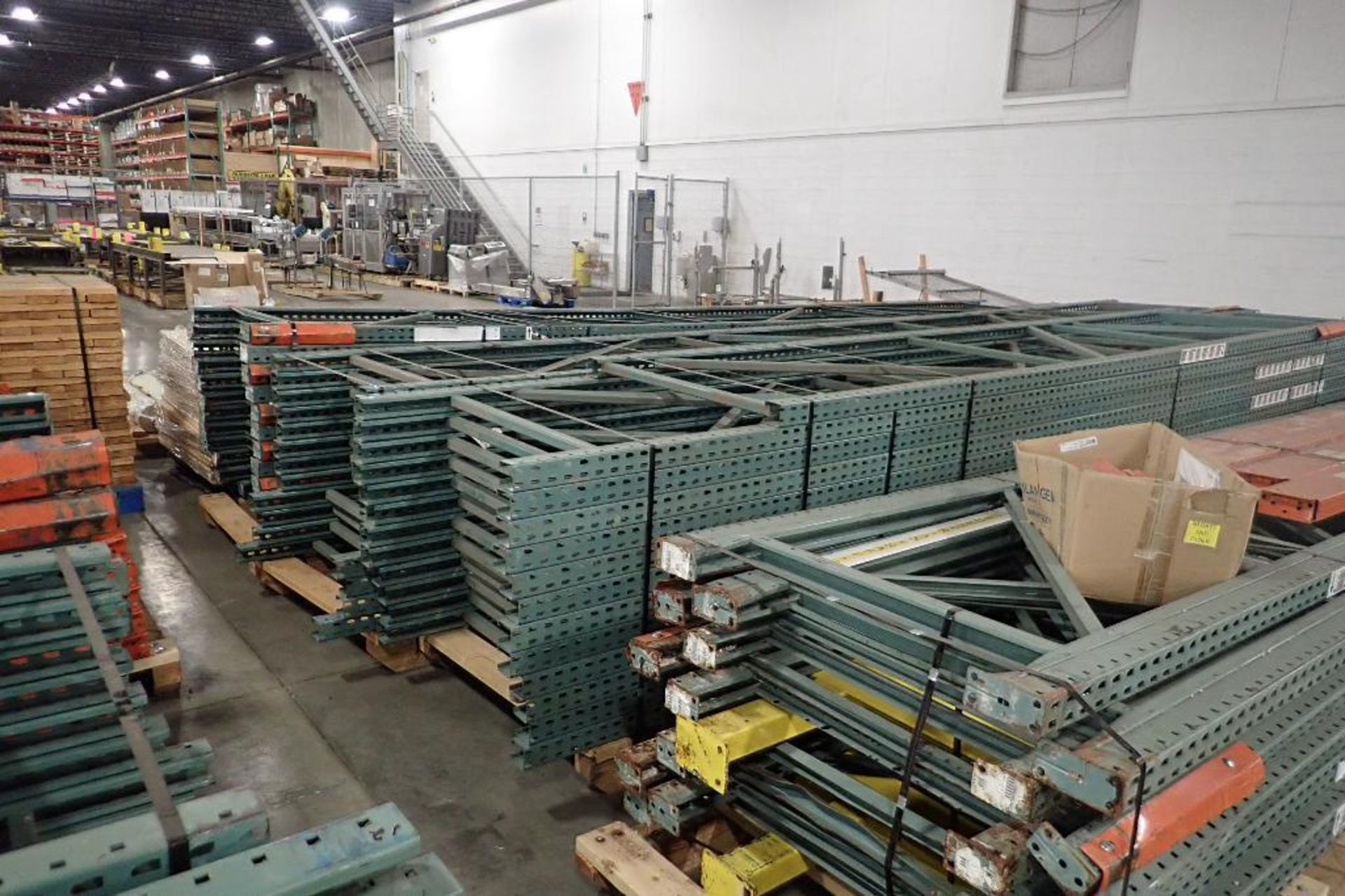Pallet racking, 22 ft. tall x 42 in. deep uprights, approx. 84 uprights, 90 in. and 92 in. long cros - Image 15 of 20