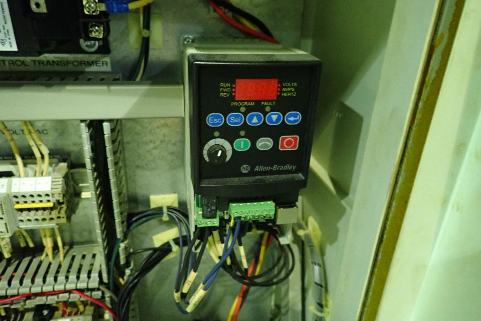 Portable control panel, on wheels, Allen Bradley powerflex 4 vfd, 2 hp, Baldor variable speed drive. - Image 5 of 7