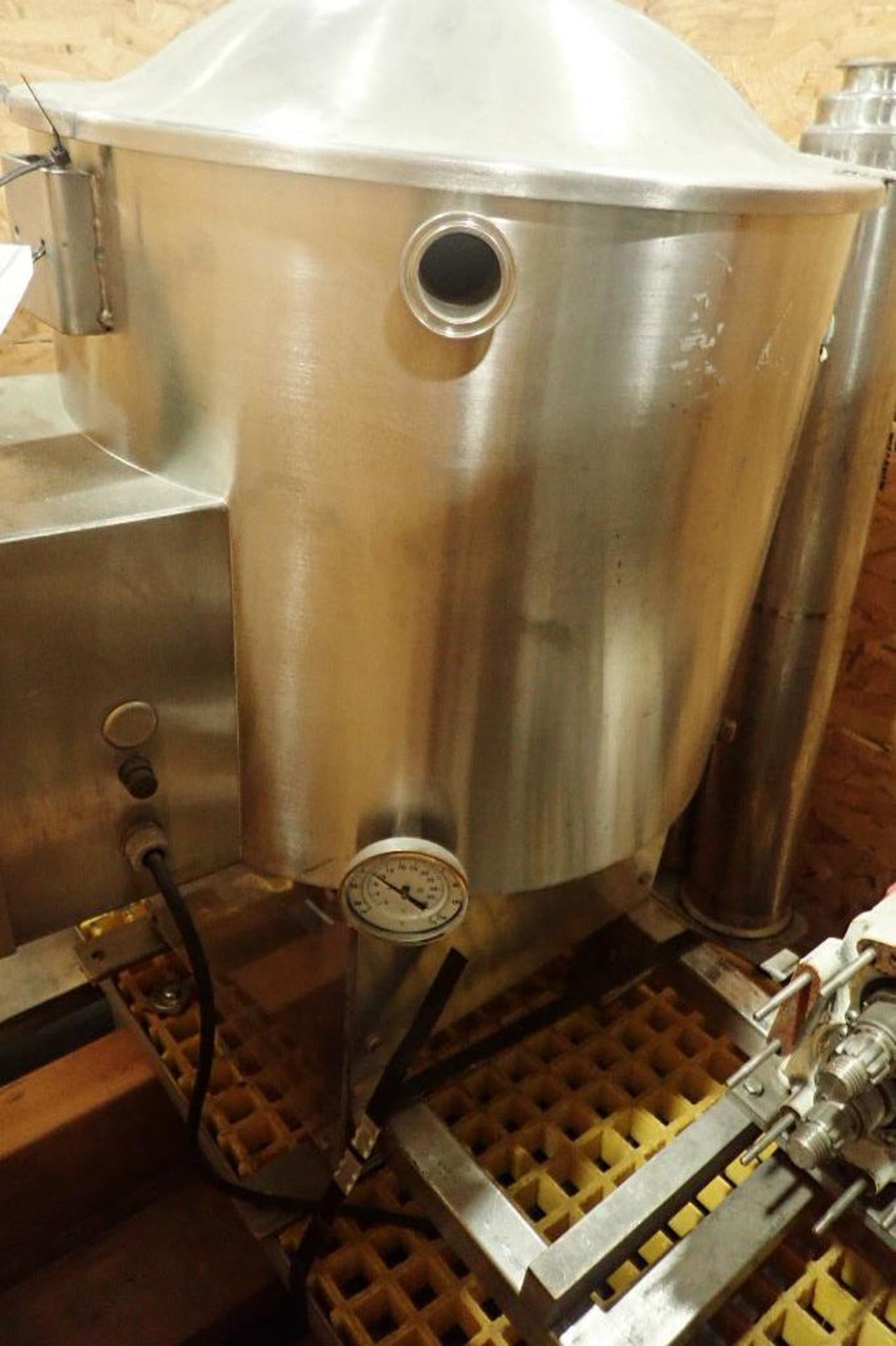 Woody SS chocolate melt tank, 18 in. dia x 14 in. deep, jacketed, electric heat, pd pump (missing ge - Image 11 of 11