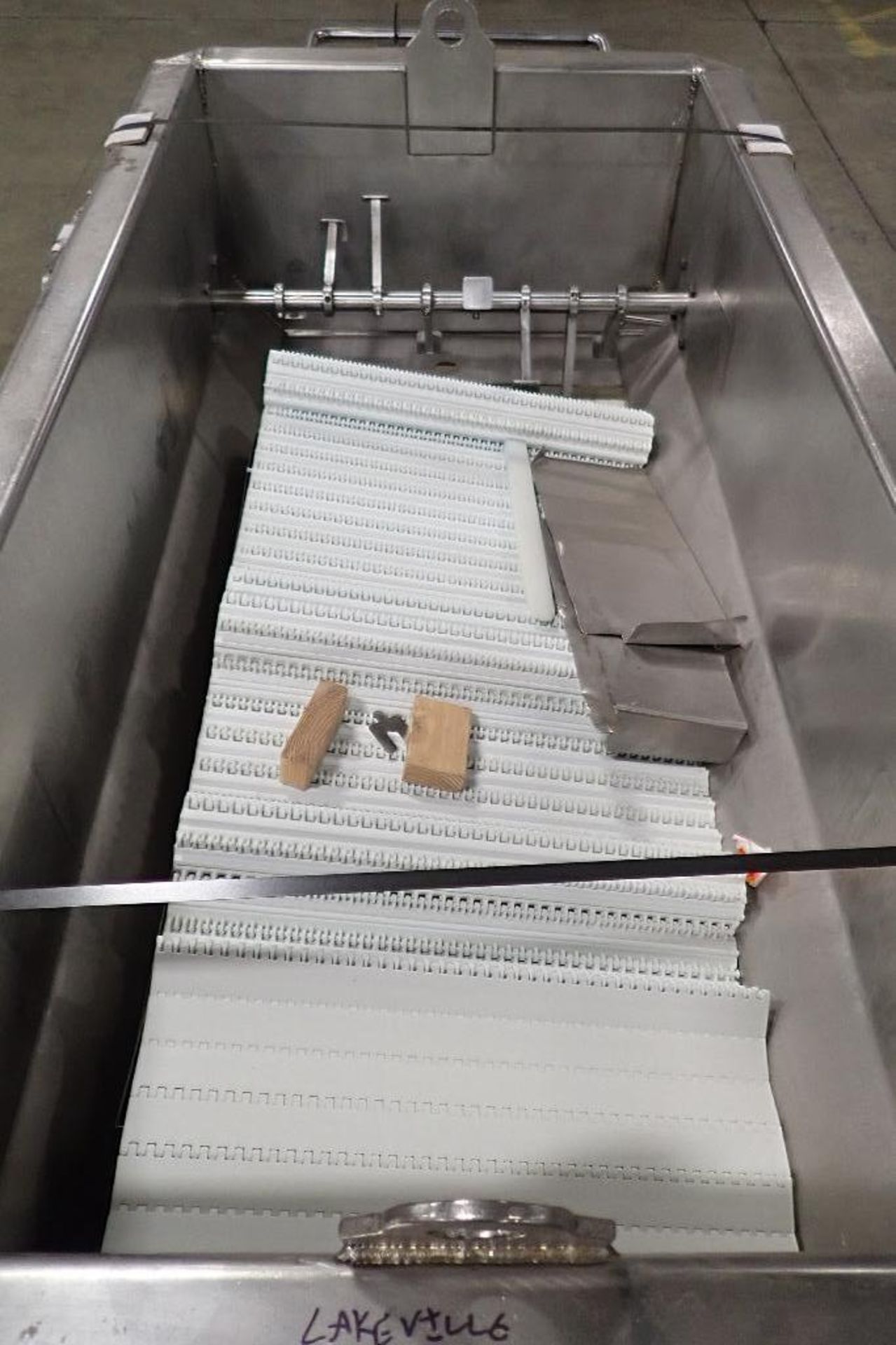 SS dough feeding conveyor, 72 in. long x 35 in. wide x 22 in. deep, lump buster, motor and drive, on - Image 3 of 8