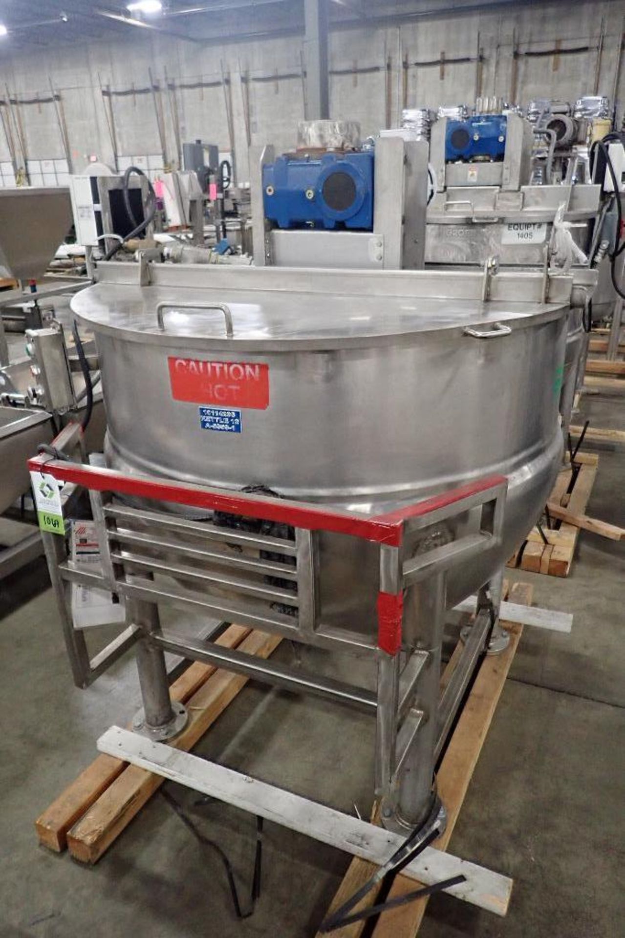 1979 Lee SS 250 gallon jacketed kettle, Model 250-D9MS, SN A-5959-1, 90 psi @ 332F, half jacket, 50