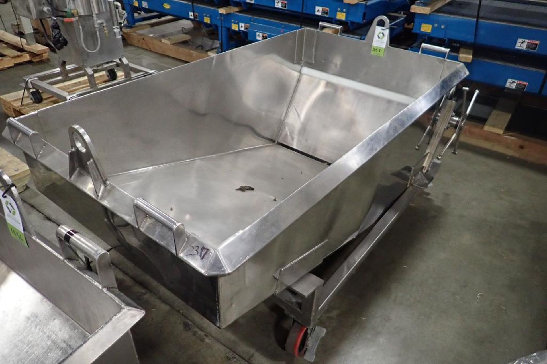 SS dough trough, 72 in. long x 40 in. wide x 30 in. deep, slant bottom, slide gate discharge, SS fra - Image 4 of 5