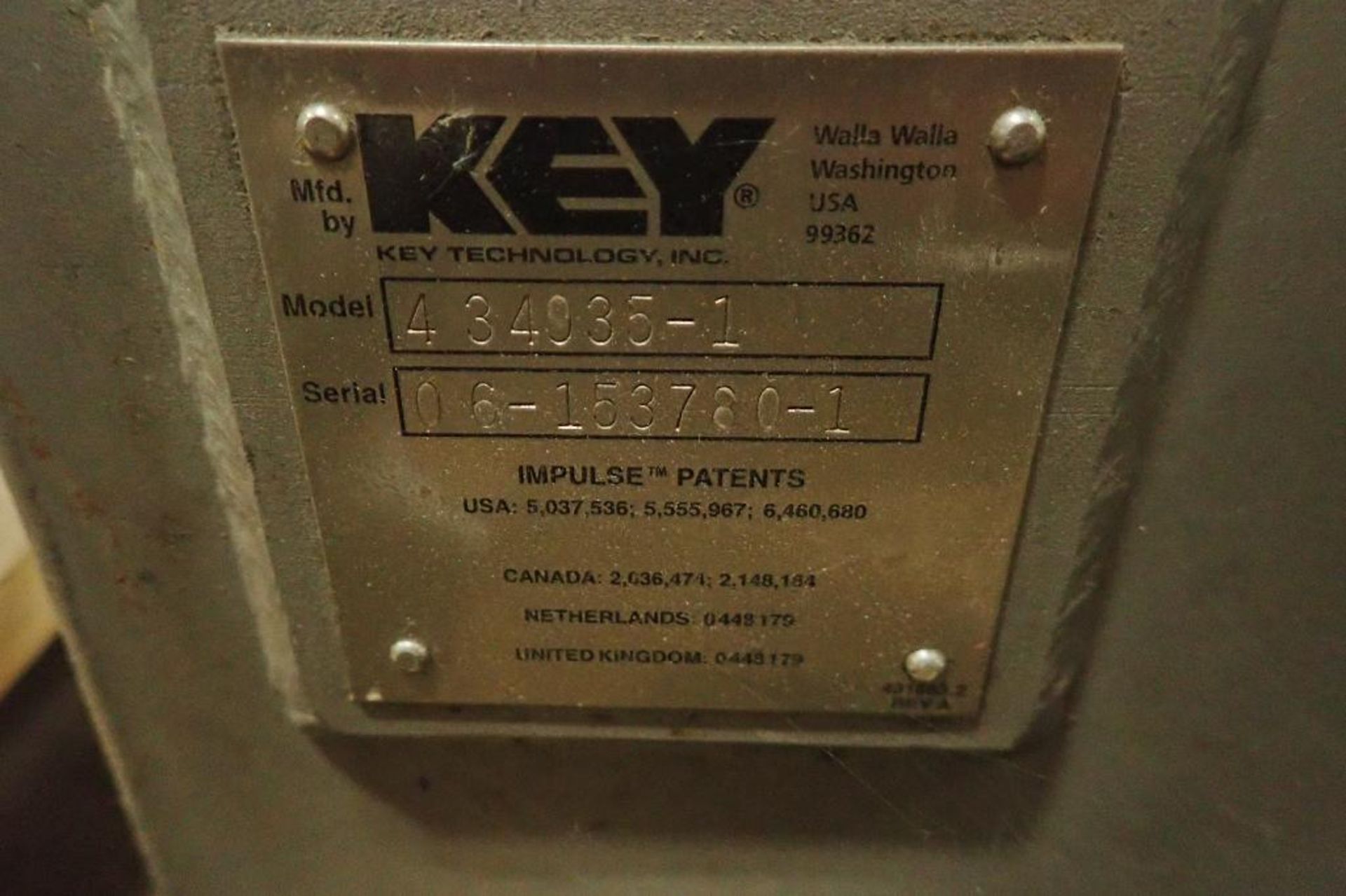 Key iso flow vibratory conveyor, Model 434935-1, SN 06-153780-1, SS bed, 80 in. long x 12 in. wide x - Image 7 of 7