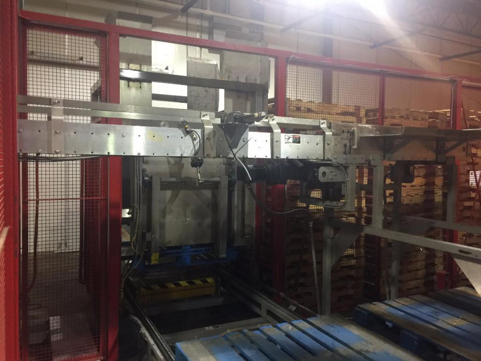 2005 Flexicell robotic dual pallet palletizer, SN 170, single lane infeed from one side, 30 ft. long - Image 28 of 40