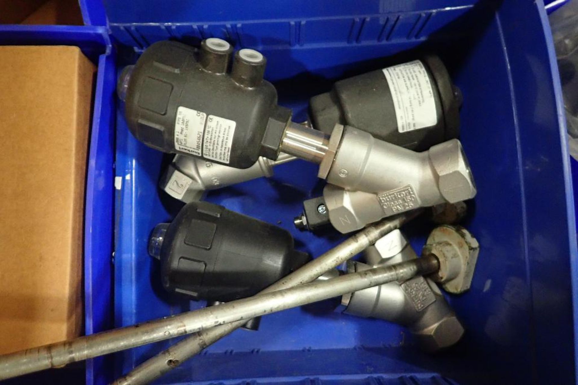 (3) skids of parts, filters, gauges, actuated valves, regulators. (See photos for additional specs). - Image 18 of 42