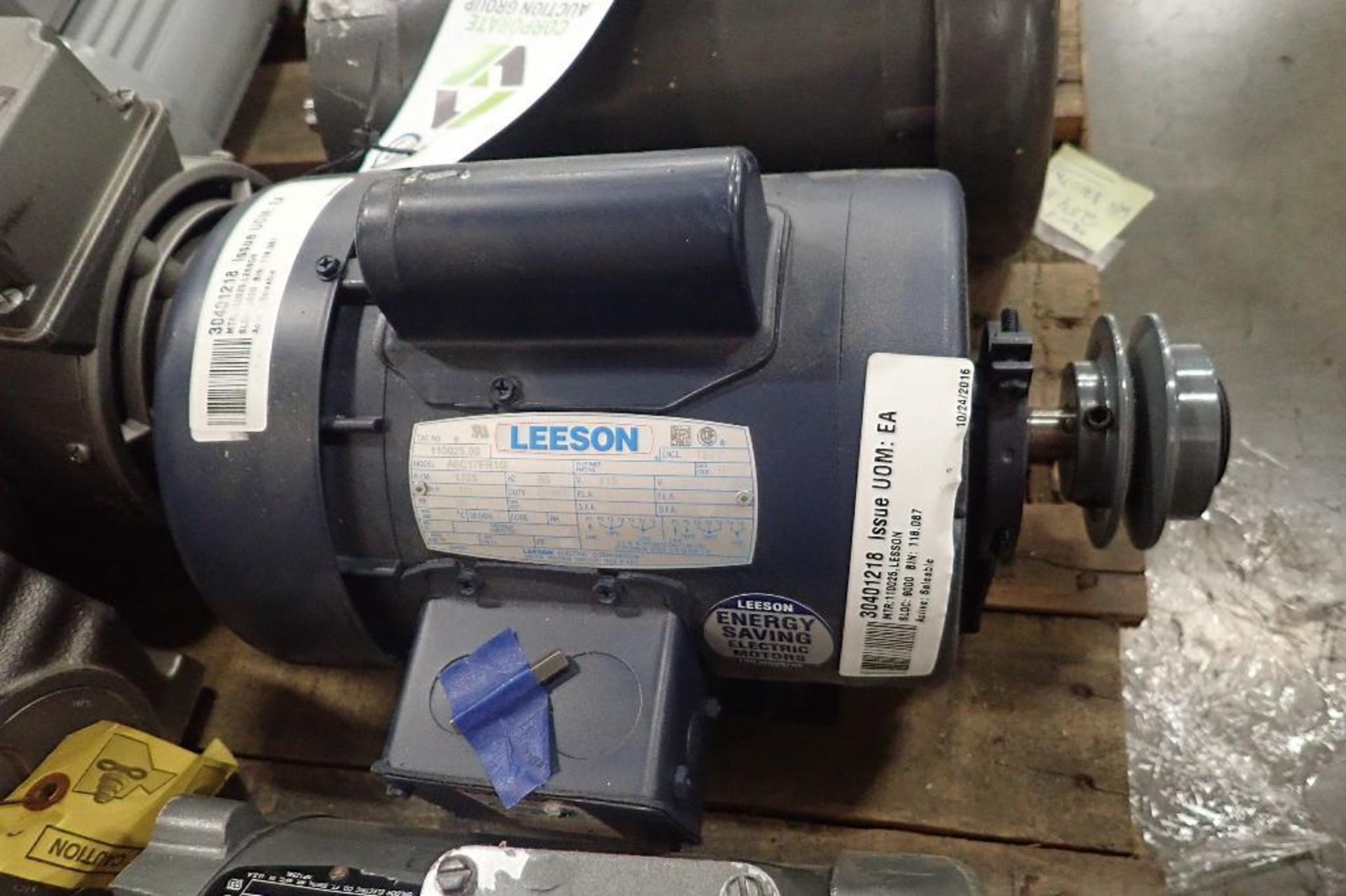 (13) assotred electric motors and gearboxes, 1/4 hp to 3 hp. (See photos for additional specs). **Ri - Image 18 of 32