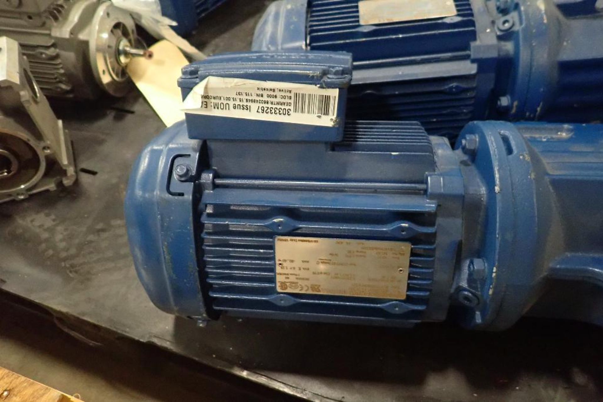 (5) SEW electric motors and gearboxes, 0.75 hp to 1.5 hp. (See photos for additional specs). **Riggi - Image 26 of 27