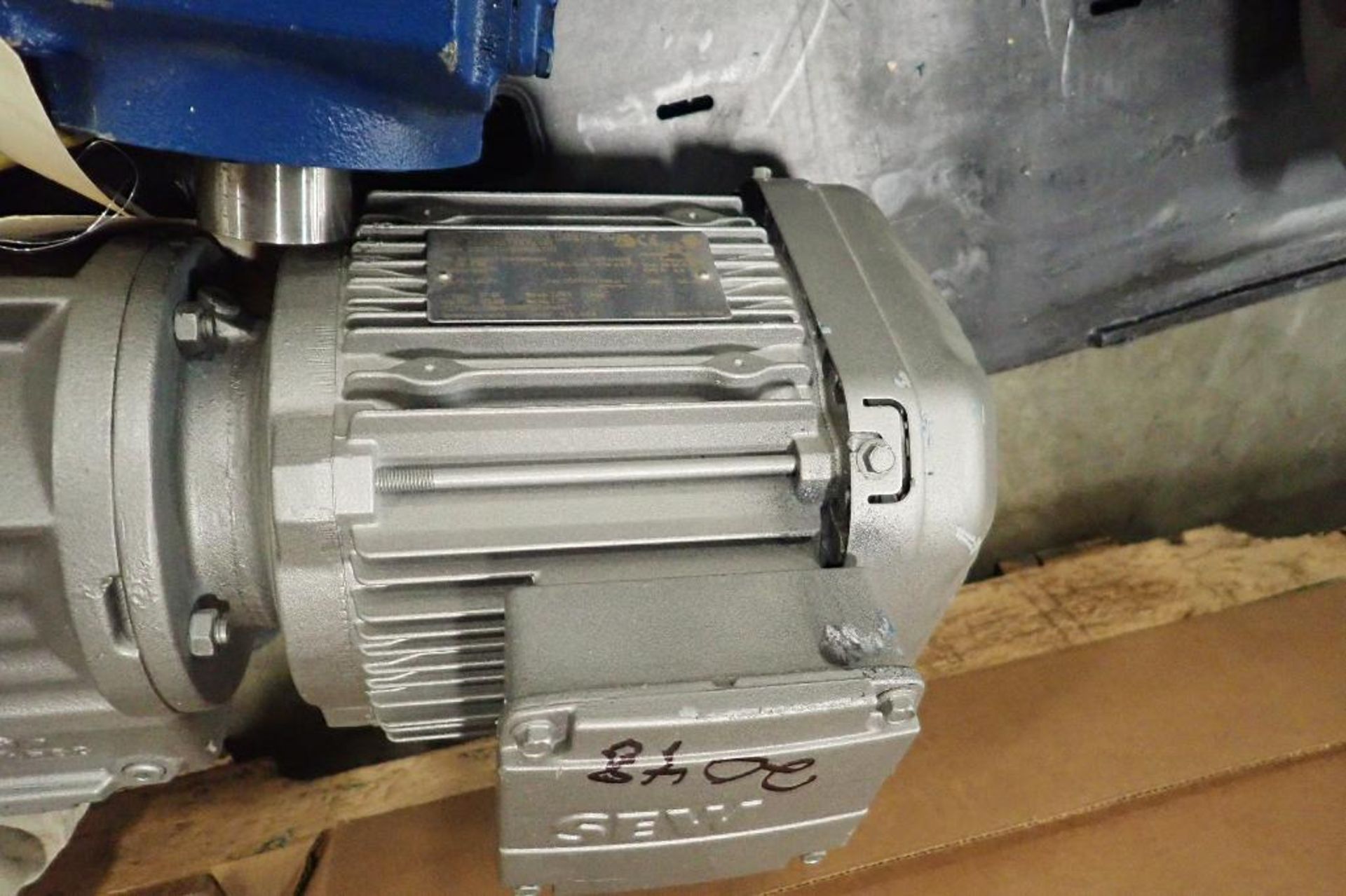 (5) SEW electric motors and gearboxes, 0.75 hp to 1.5 hp. (See photos for additional specs). **Riggi - Image 3 of 27