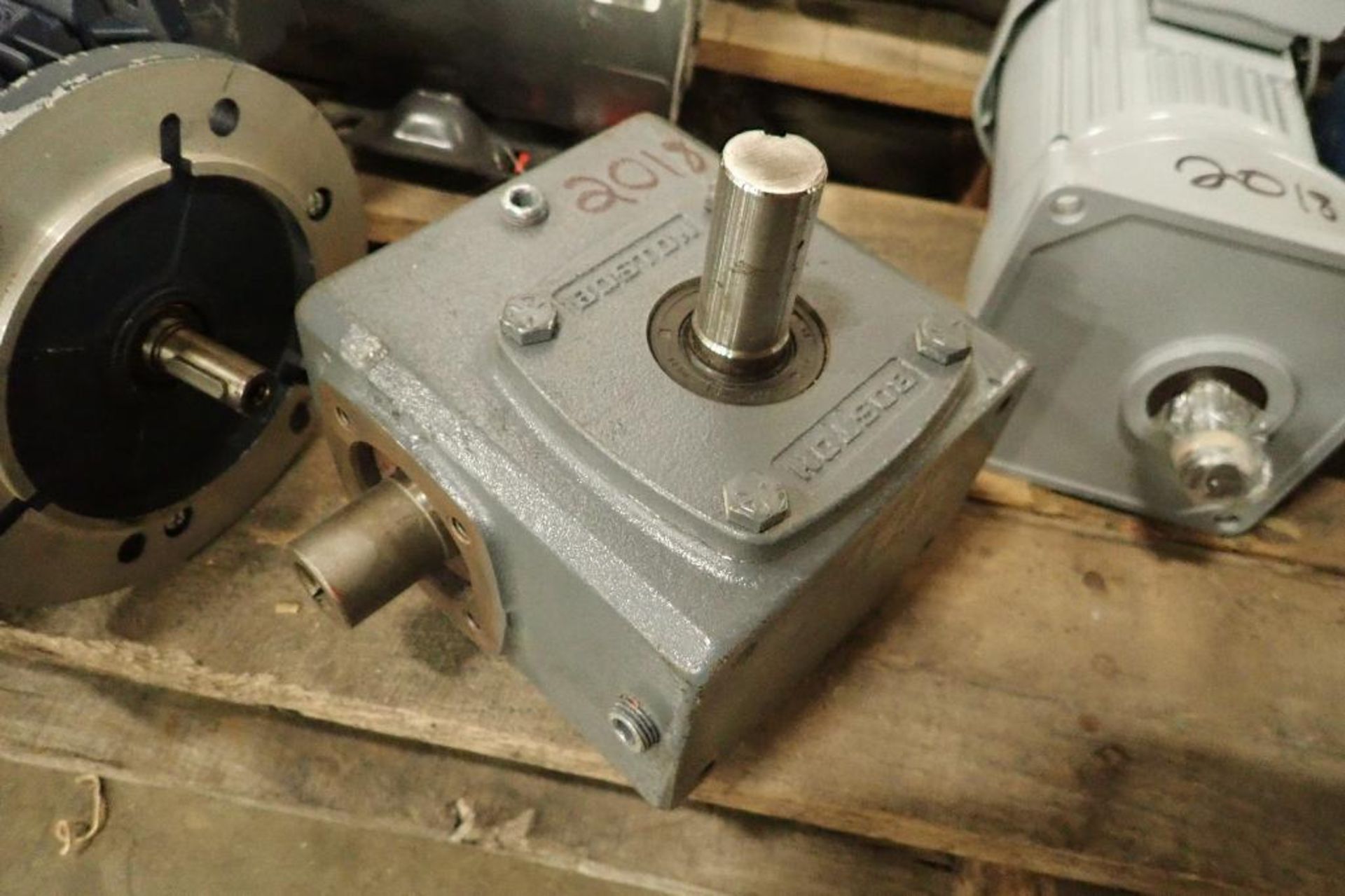 (13) assotred electric motors and gearboxes, 1/4 hp to 3 hp. (See photos for additional specs). **Ri - Image 12 of 32