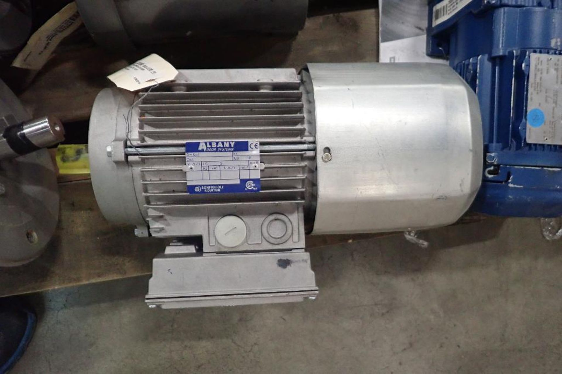 (13) assotred electric motors and gearboxes, 1/4 hp to 3 hp. (See photos for additional specs). **Ri - Image 27 of 32