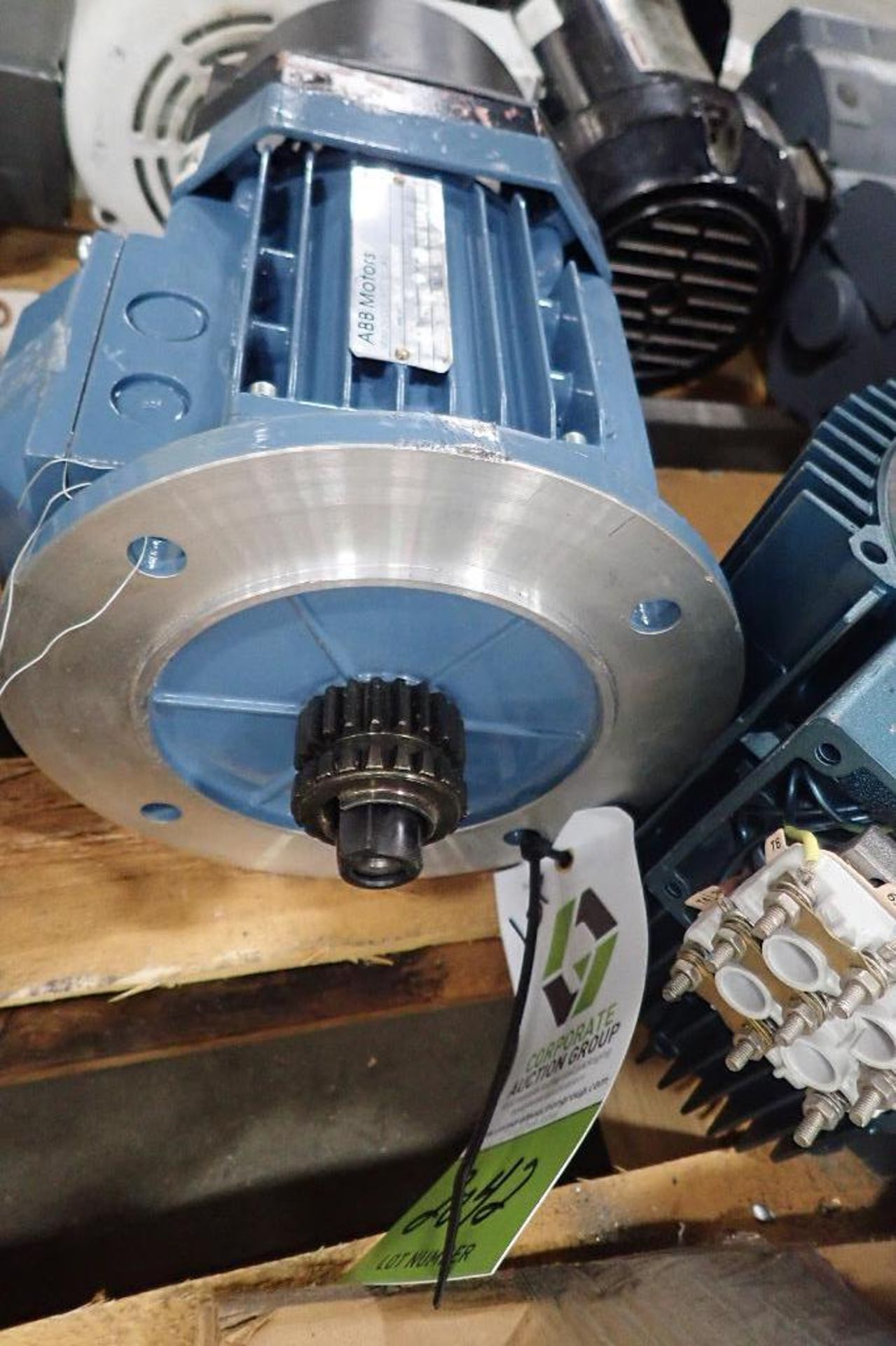 Pallet of electric motors, cores, gearboxes. (See photos for additional specs). **Rigging Fee: $35** - Image 25 of 68