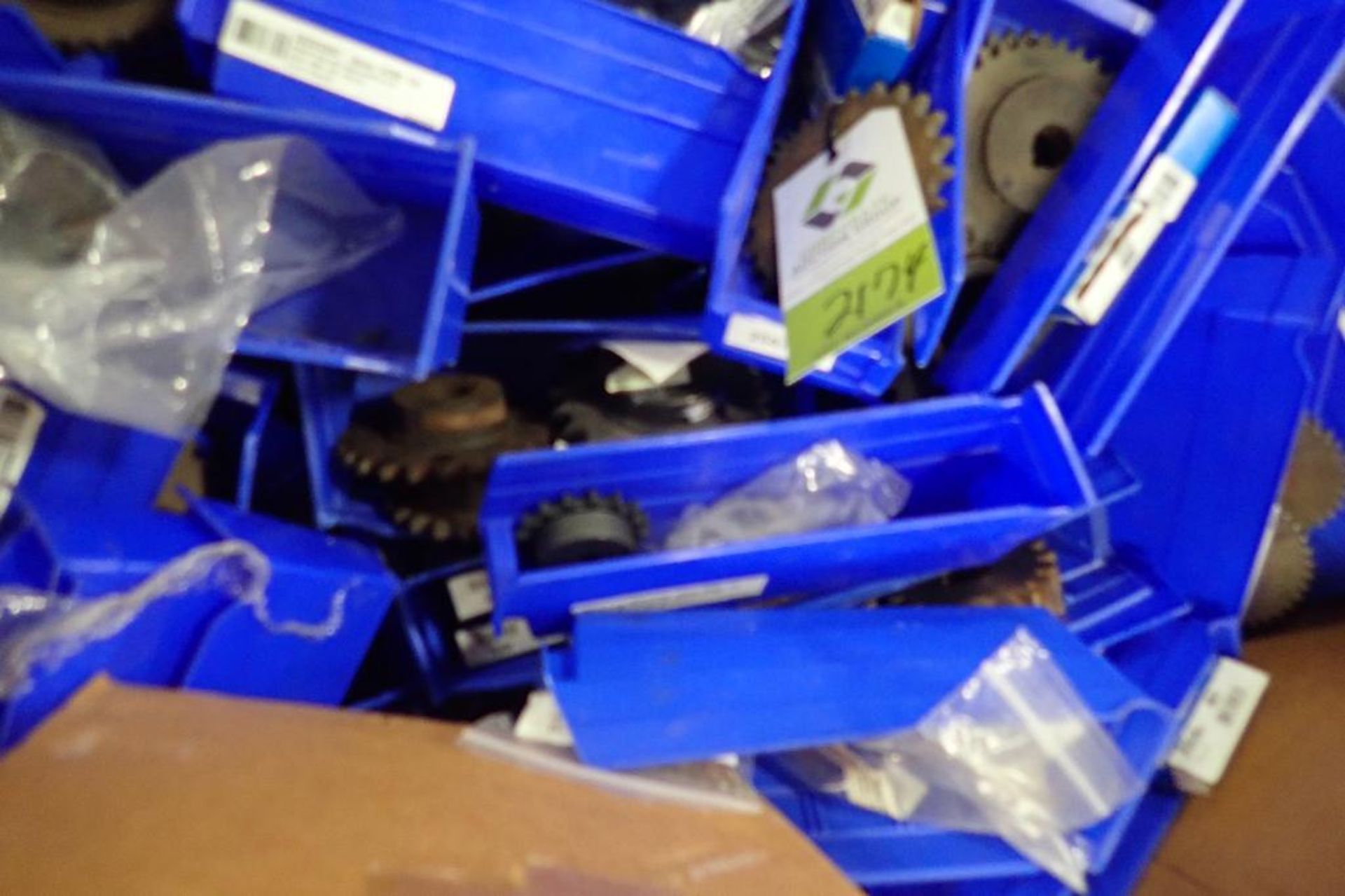 Tote of misc. sprockets. (See photos for additional specs). **Rigging Fee: $25** (Located in Eagan, - Image 5 of 13