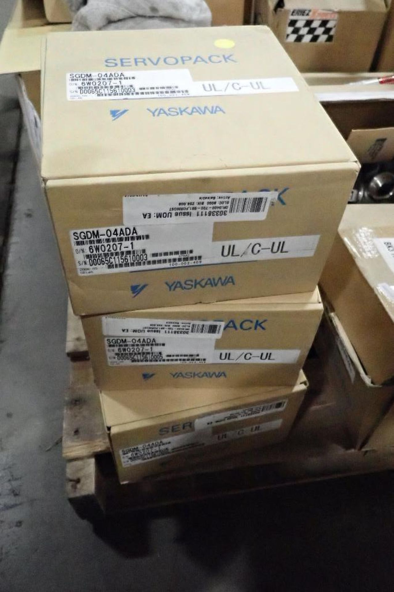 Pallet of assorted parts, metal detector parts, servo motors, speed controllers,. (See photos for ad - Image 19 of 28