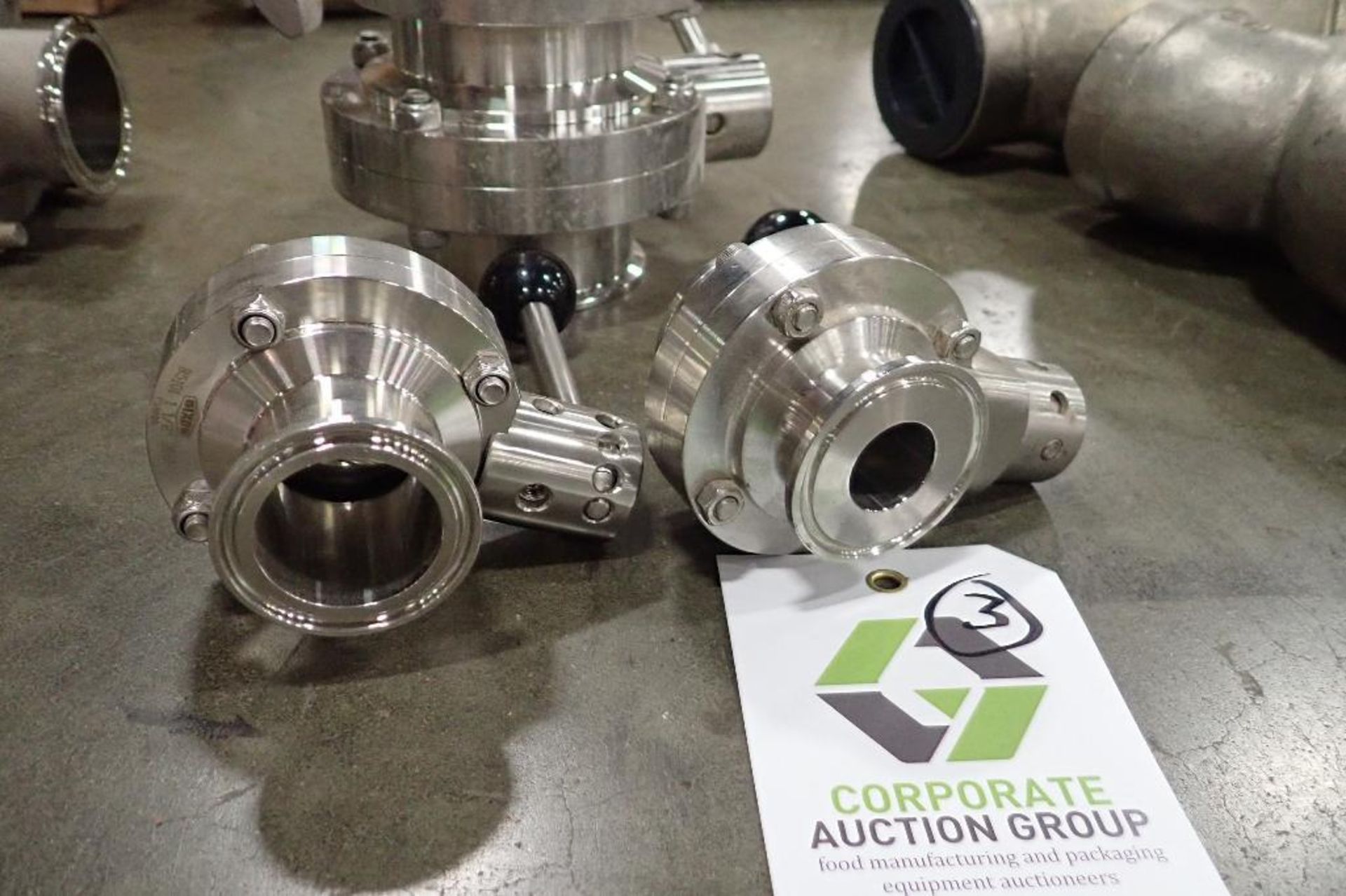 SS butterfly valves, 2 in., 1 in., 1.5 in. (EACH). (See photos for additional specs). **Rigging Fee: - Image 4 of 6