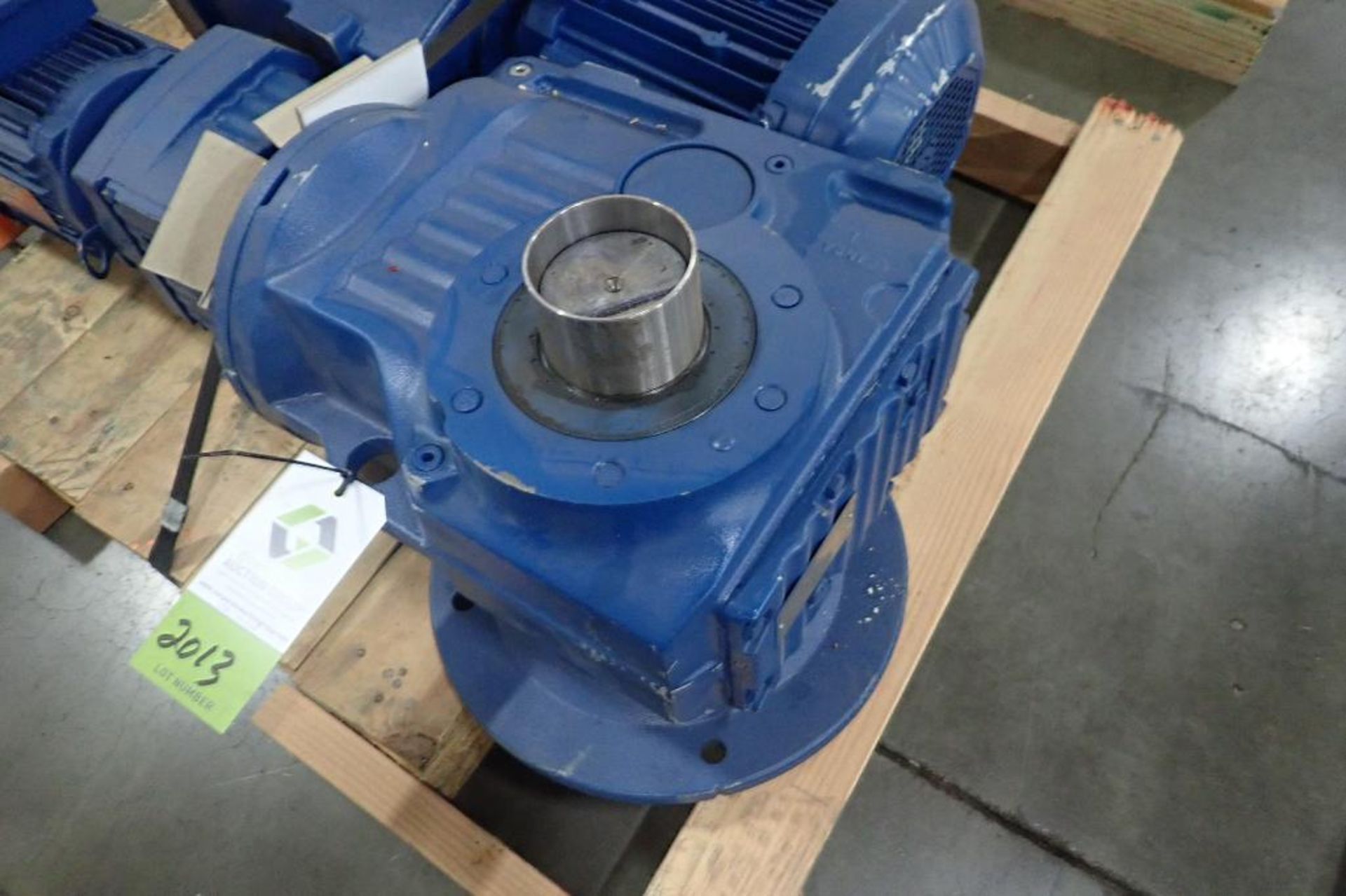 SEW 1.5 hp electric motor and gearbox. (See photos for additional specs). **Rigging Fee: $25** (Loca - Image 2 of 6
