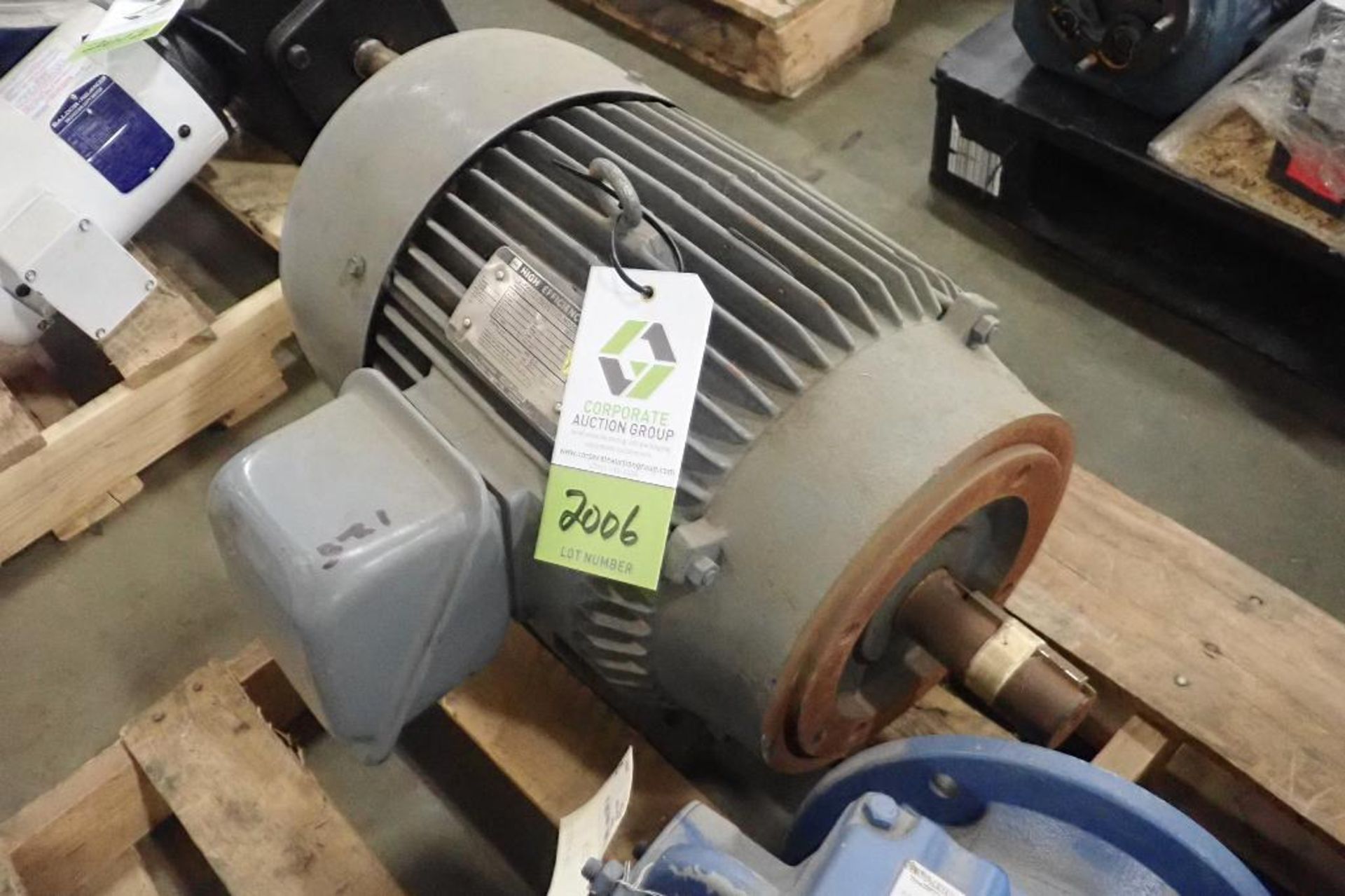 Toshiba 15 hp electric motor. (See photos for additional specs). **Rigging Fee: $25** (Located in Ea - Image 3 of 5