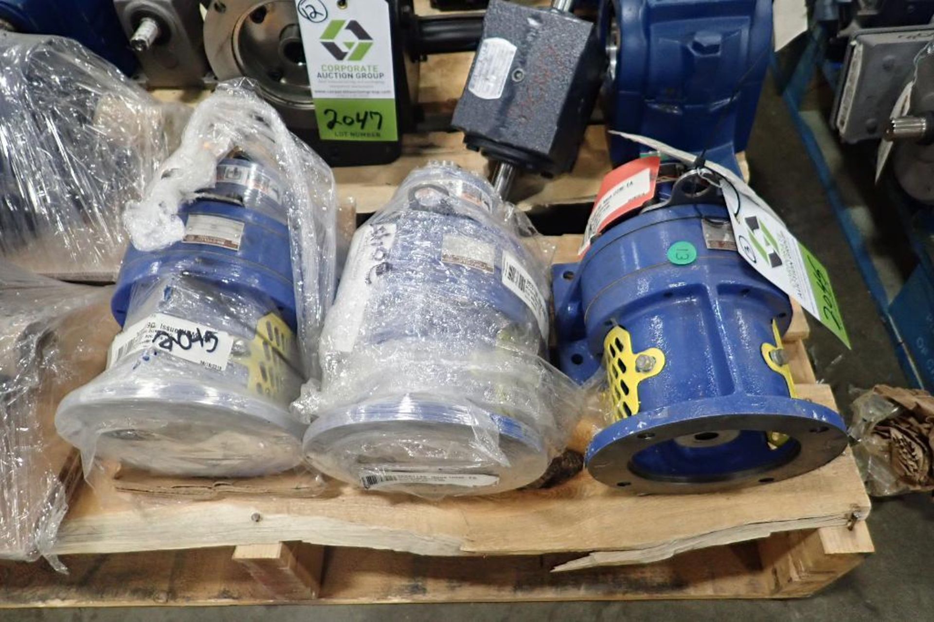 (3) Sm-Cylo gearboxes. (See photos for additional specs). **Rigging Fee: $25** (Located in Eagan, MN