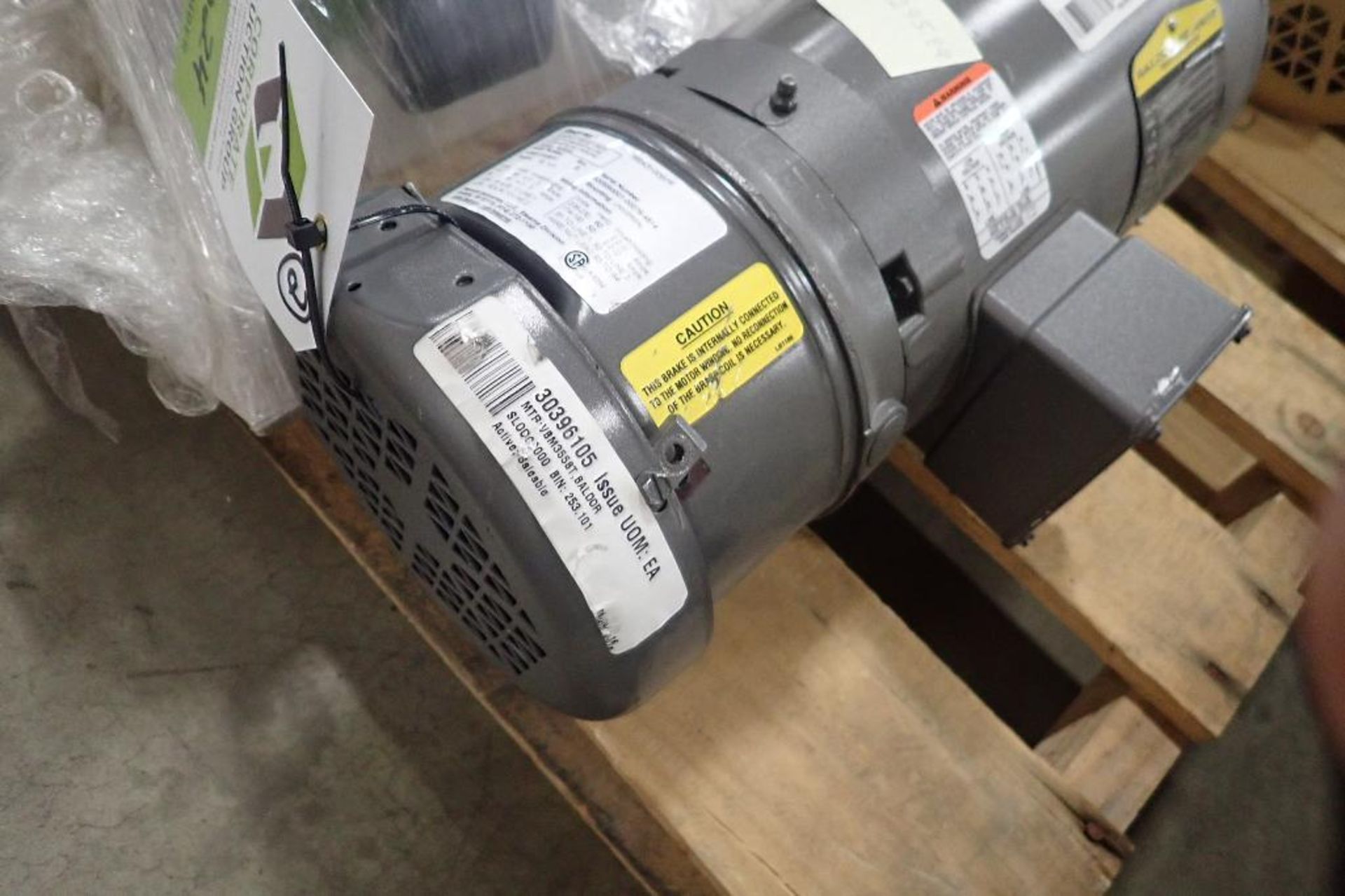 (2) Baldor electric motors, 0.5 hp and 2 hp. (See photos for additional specs). **Rigging Fee: $25** - Image 4 of 9