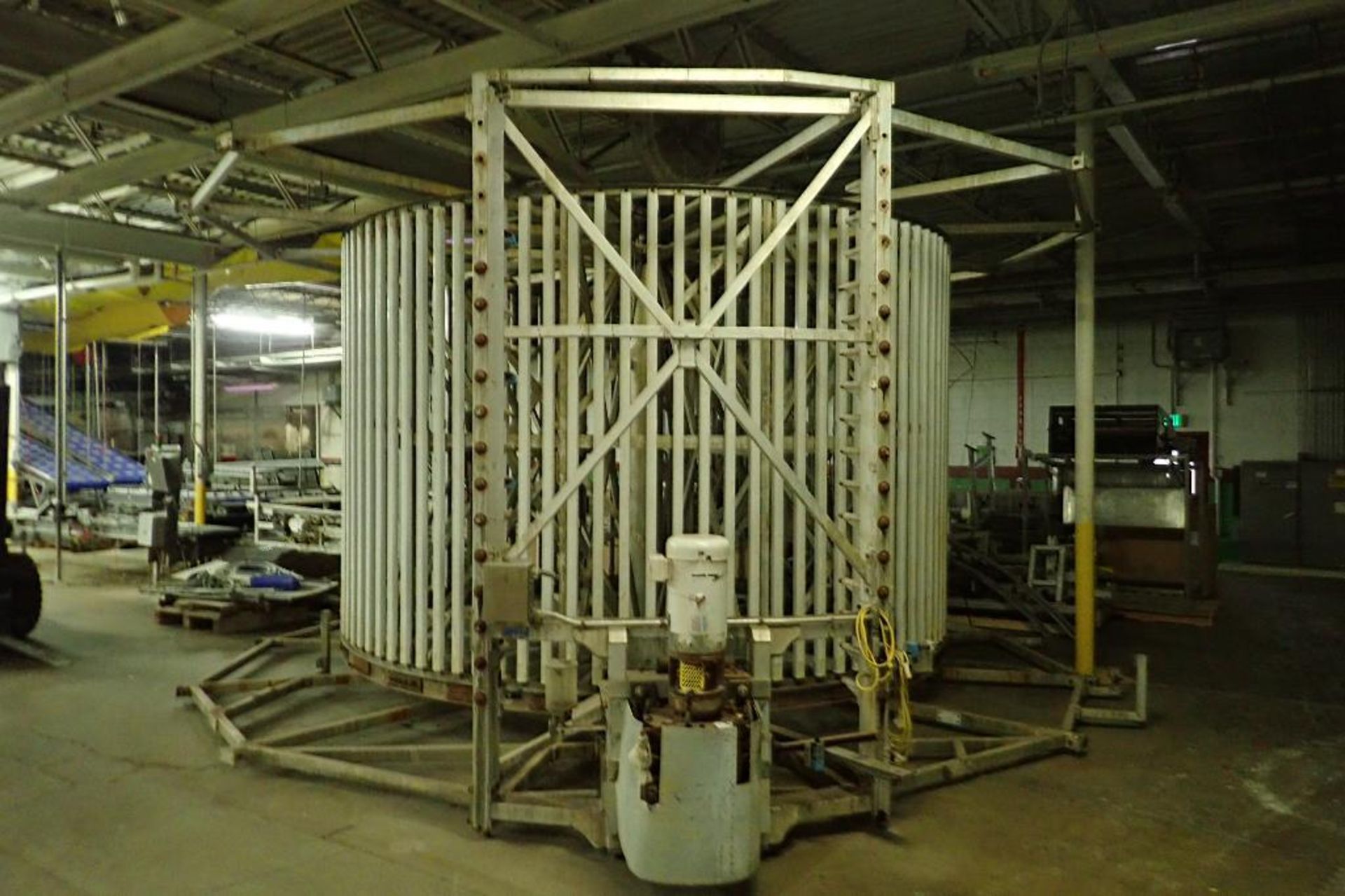 IJ White spiral freezer, 42 in. wide SS interlock belt, 17 tiers, tier spacing 2.5 in., 14 ft. diame - Image 3 of 18