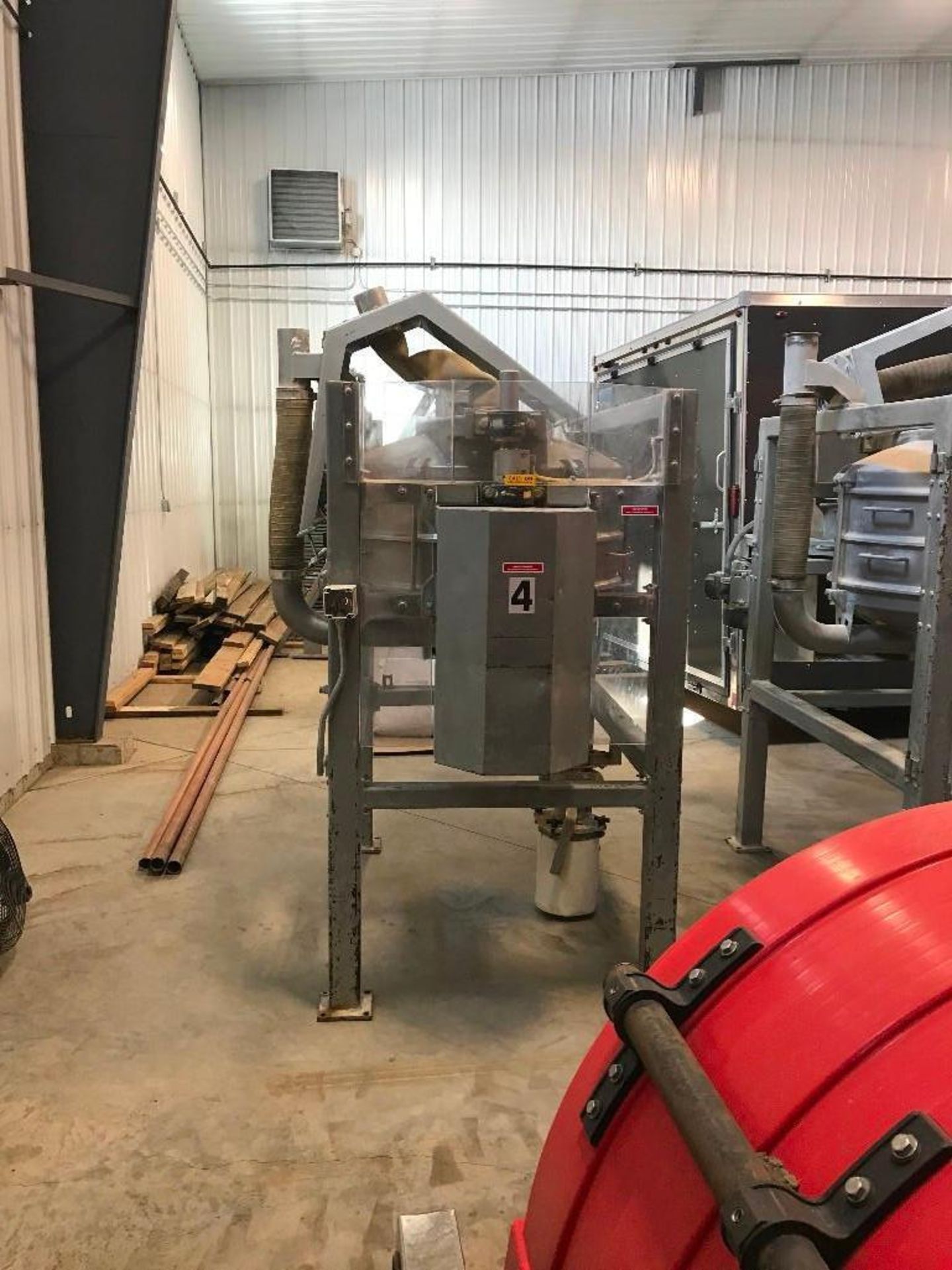 2001 Great western deck sifter, Type TB, Model 611M/2, Shop number 4101, 36 in. (Located in Stanton,