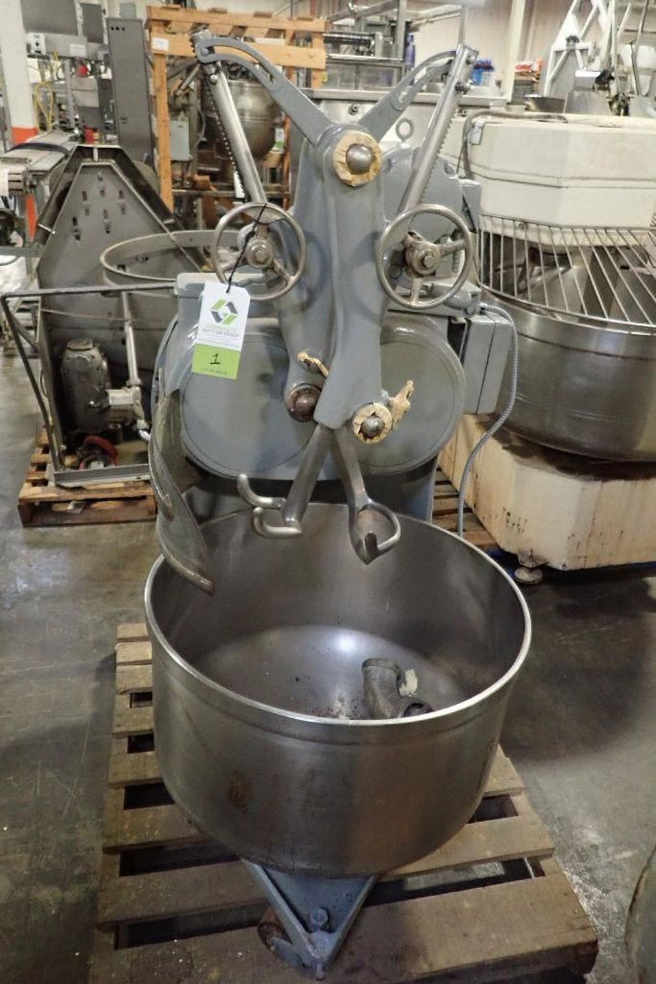 Artofex double arm dough mixer, SS bowl, 27 in. dia x 18 in. deep **Rigging FEE: $50 ** - Image 4 of 7