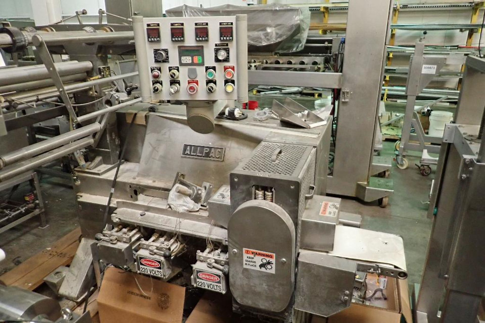 Allpac horizontal form-fill-seal machine, missing infeed, 23 in. web, 8 in. wide 1-up jaw (incomplet - Image 5 of 13