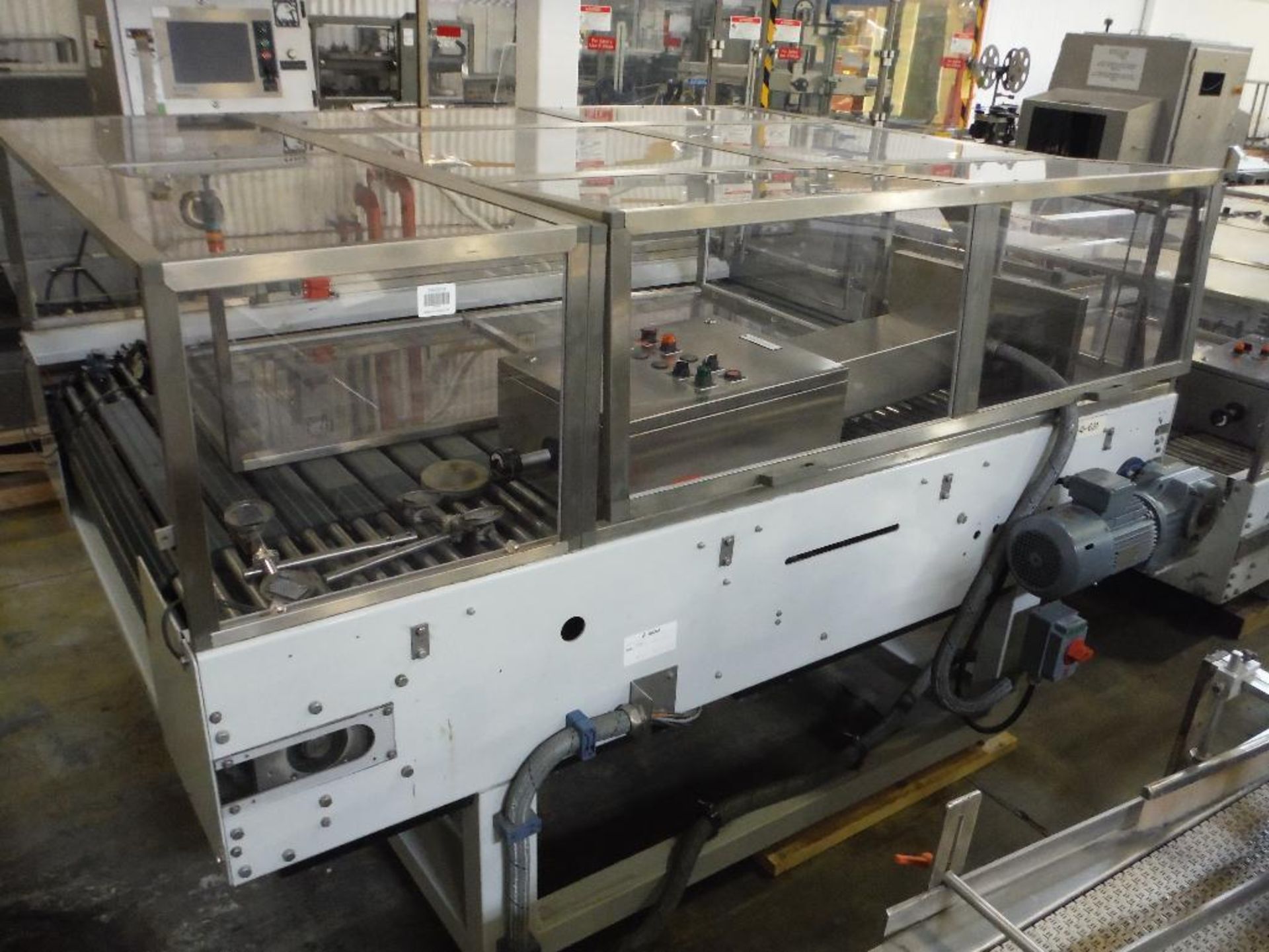 2007 Sidel combiner conveyor, Model TDC0014, SN 904835-SMMM0327, 98 in. long x 66 in. wide, with con - Image 4 of 9