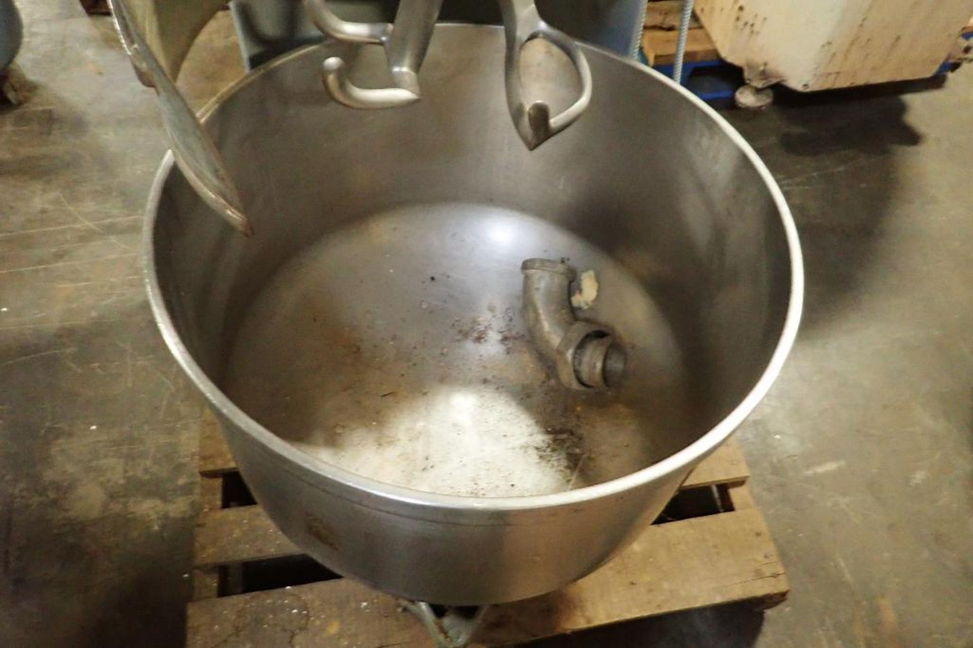 Artofex double arm dough mixer, SS bowl, 27 in. dia x 18 in. deep **Rigging FEE: $50 ** - Image 3 of 7