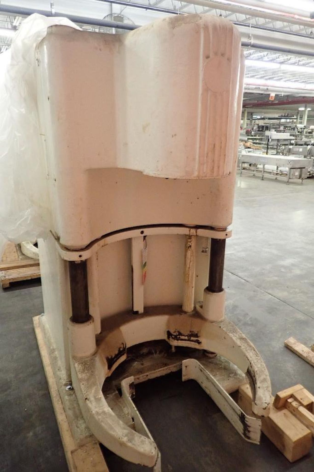 AMF Glen 340 quart mixer, mild steel frame (incomplete) **Rigging FEE: $100 ** - Image 4 of 8