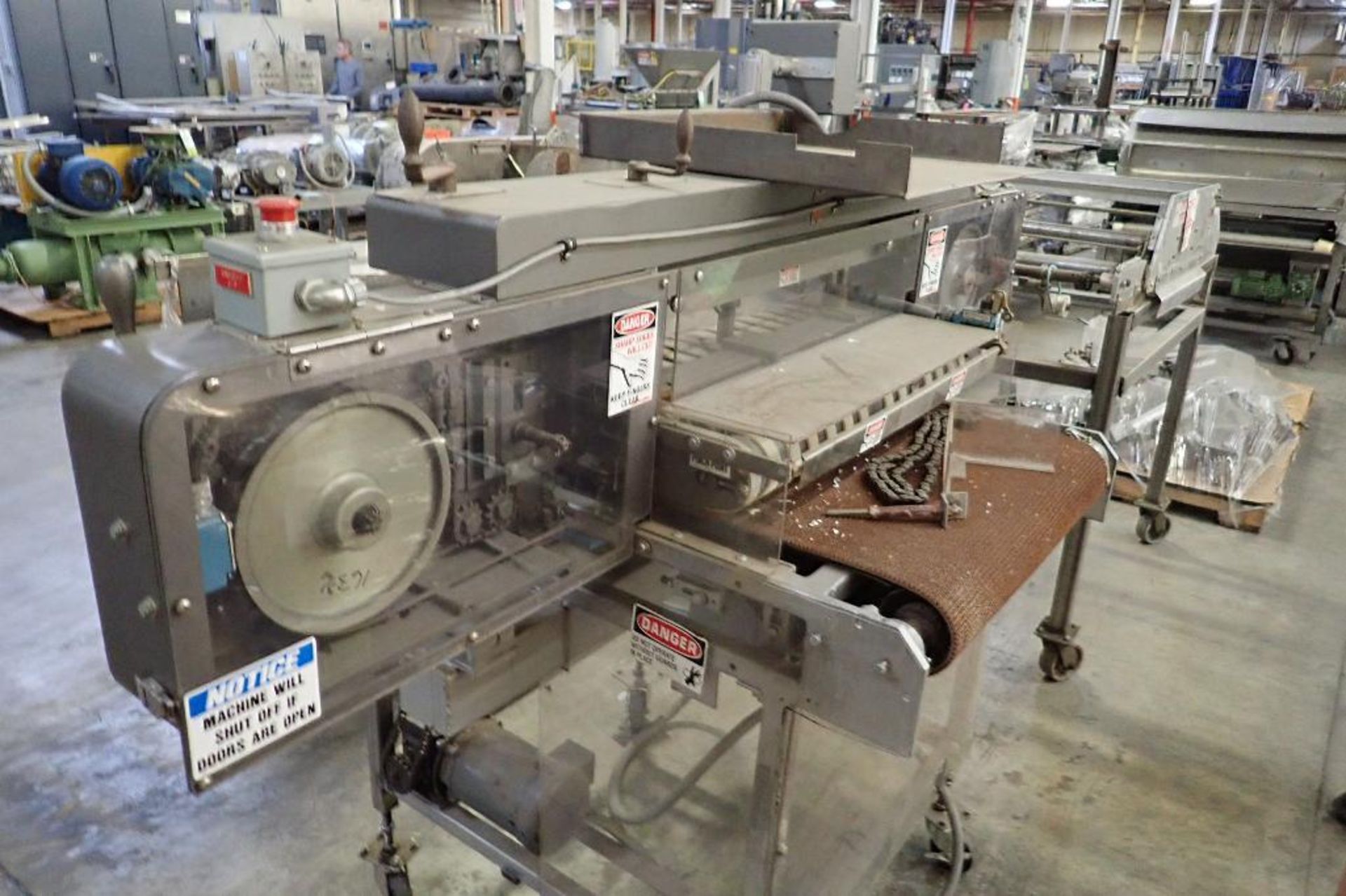 AMF bagel slicer, remanufactured by Topaz Mondial in. 2007, job no 2647, mid steel frame, on wheels - Image 3 of 10