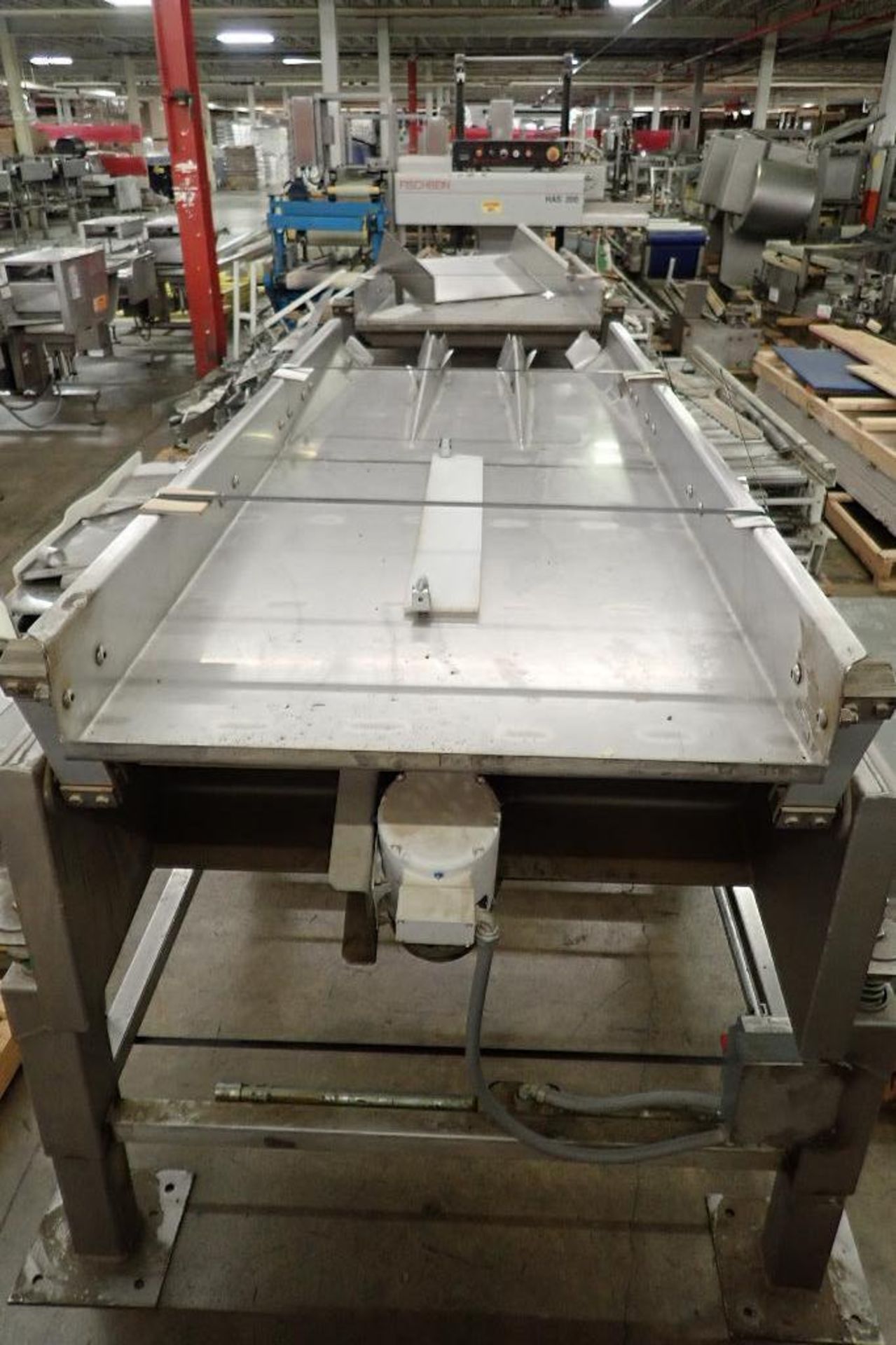 Key ISO-FLO SS vibratory conveyor, Model 434252-1, SN 06-145306, 3 lane SS bed, 86 in. long x 29.5 i - Image 3 of 7