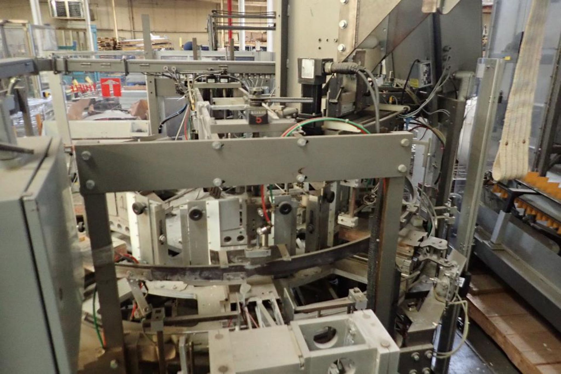 Thiele Special IM Cartoner/Bagger, rotary style, touch screen controls **Rigging FEE: $200 ** - Image 9 of 19