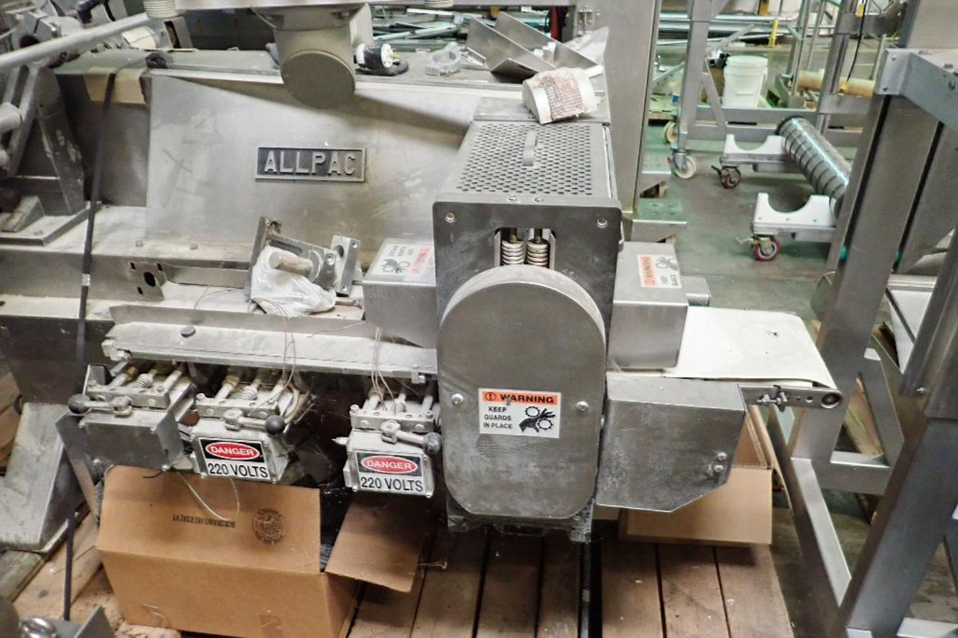 Allpac horizontal form-fill-seal machine, missing infeed, 23 in. web, 8 in. wide 1-up jaw (incomplet - Image 7 of 13