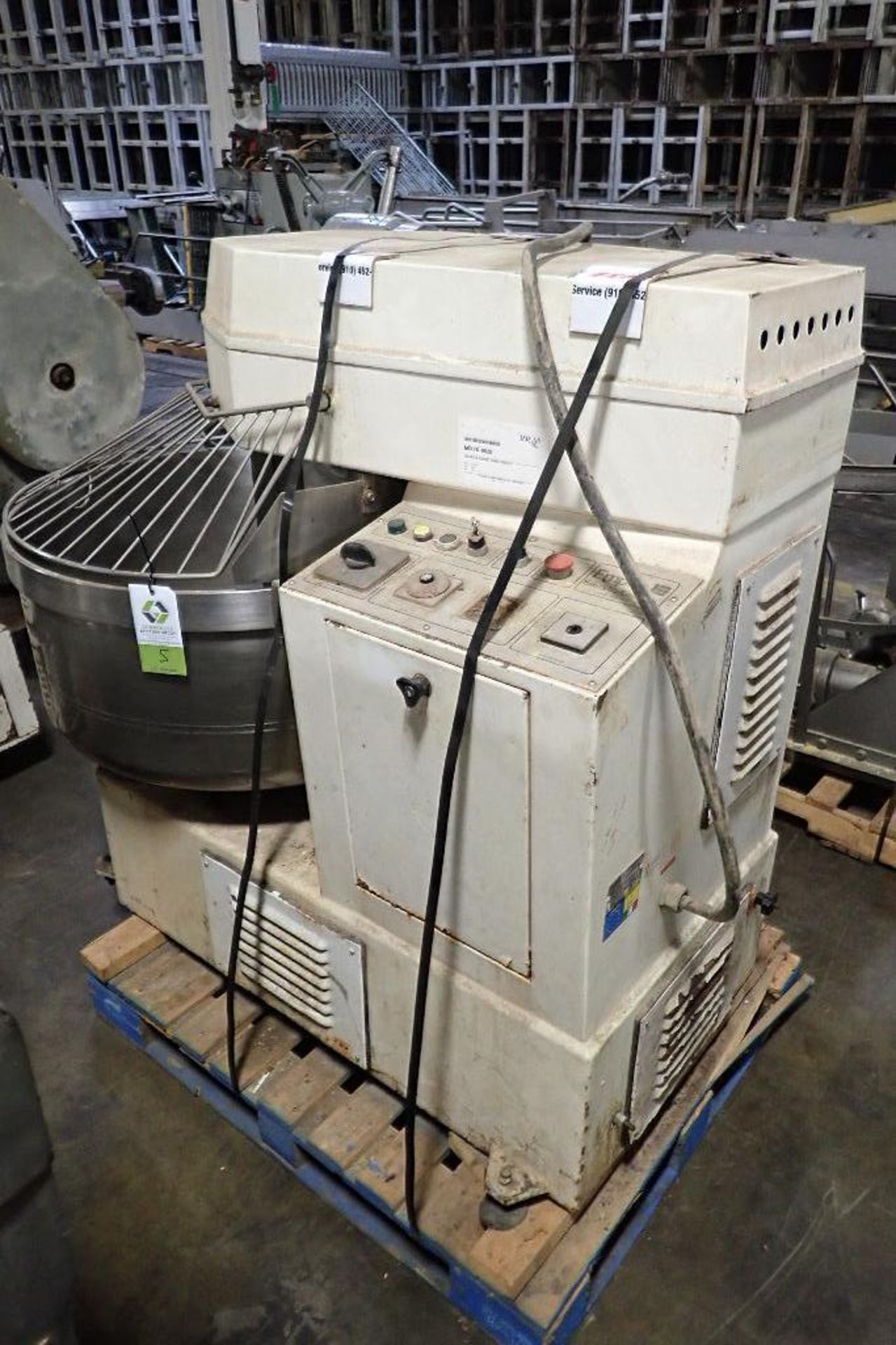 Empire spiral mixer, Model 200 A, SN 9410467, SS bowl 36 in. dia x 16 in. tall **Rigging FEE: $50 ** - Image 2 of 7